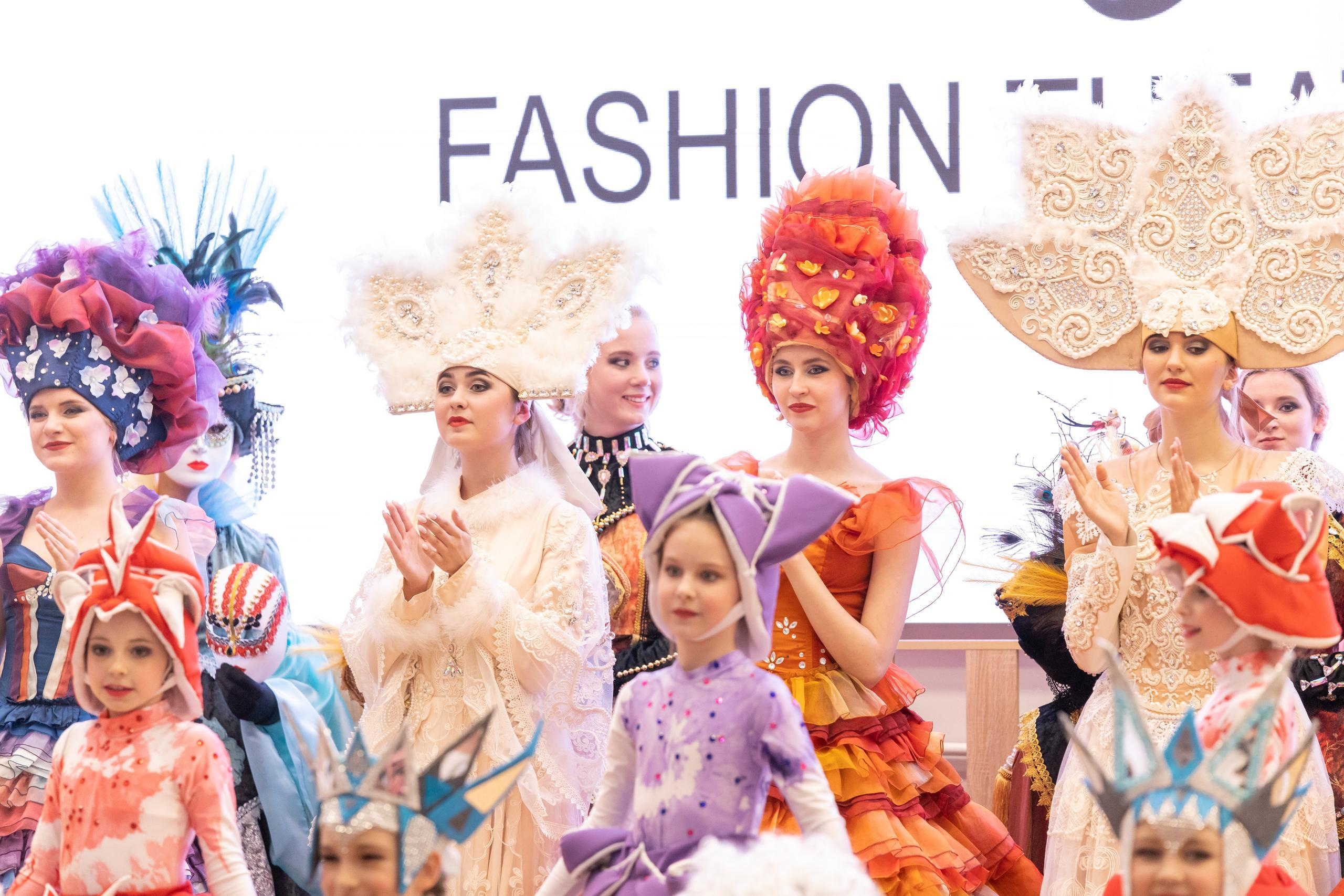 Репортаж 70-200 f2.8 Tamron g2. Показ театр моды «Стиль» («Style» город Тула). Фотограф в Туле Крупский АнДРей. Фотостудия «КАДР71» в Туле