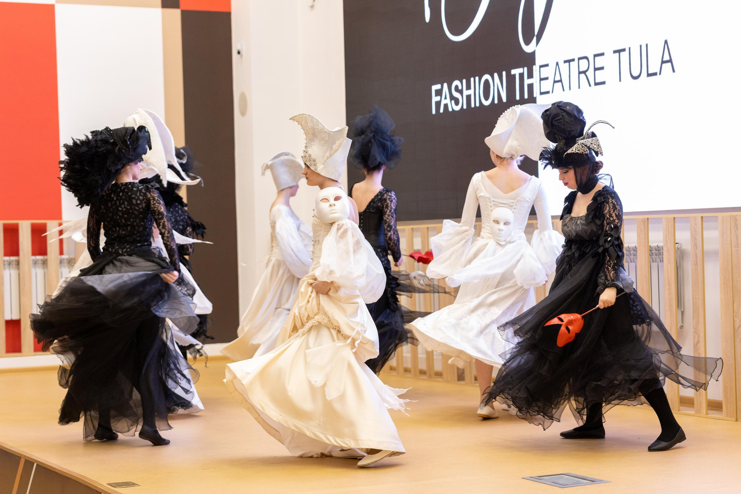 Репортаж 70-200 f2.8 Tamron g2. Показ театр моды «Стиль» («Style» город Тула). Фотограф в Туле Крупский АнДРей. Фотостудия «КАДР71» в Туле