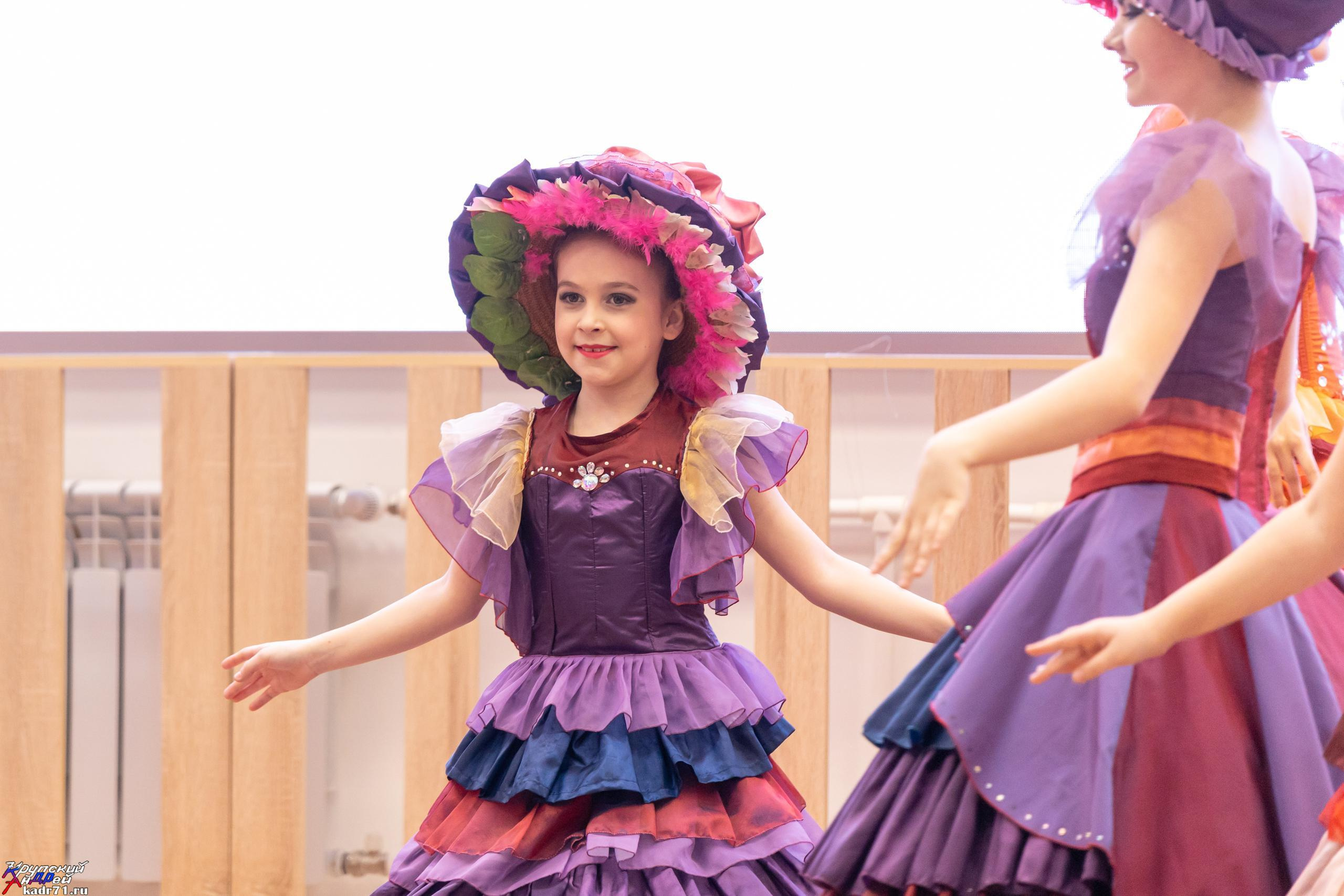 Репортаж 70-200 f2.8 Tamron g2. Показ театр моды «Стиль» («Style» город Тула). Фотограф в Туле Крупский АнДРей. Фотостудия «КАДР71» в Туле