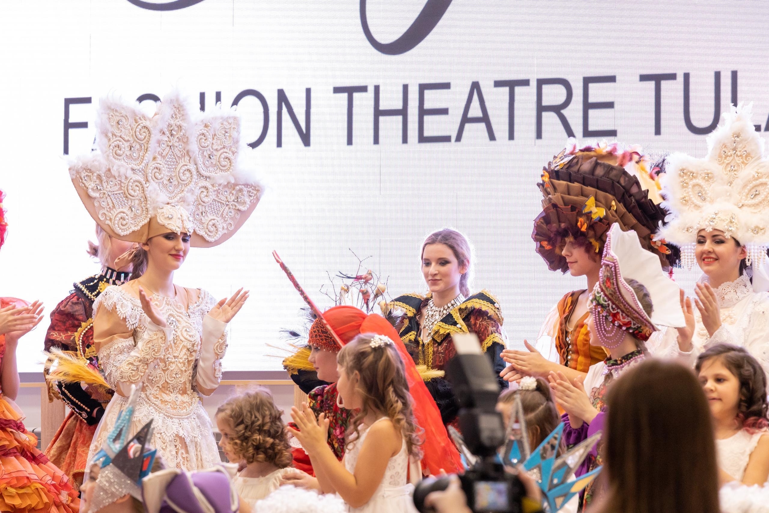 Репортаж 70-200 f2.8 Tamron g2. Показ театр моды «Стиль» («Style» город Тула). Фотограф в Туле Крупский АнДРей. Фотостудия «КАДР71» в Туле