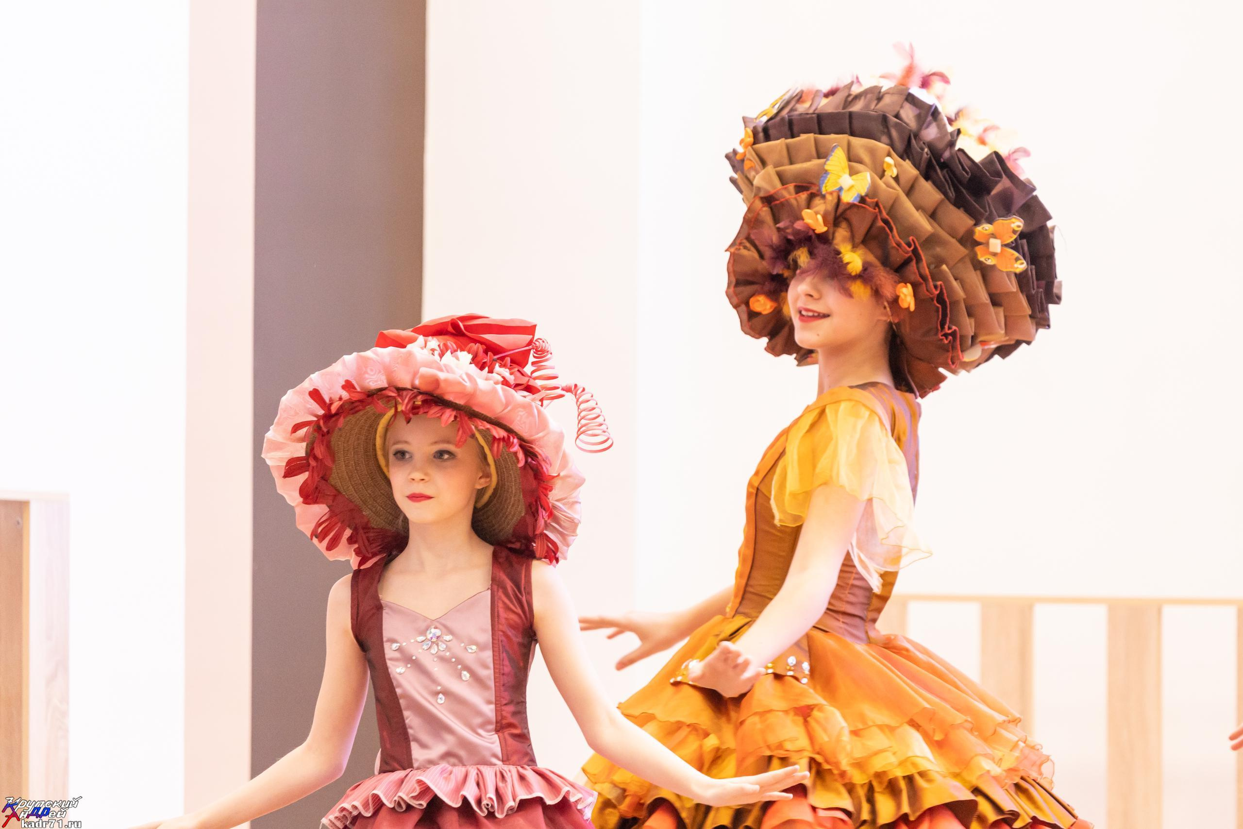 Репортаж 70-200 f2.8 Tamron g2. Показ театр моды «Стиль» («Style» город Тула). Фотограф в Туле Крупский АнДРей. Фотостудия «КАДР71» в Туле