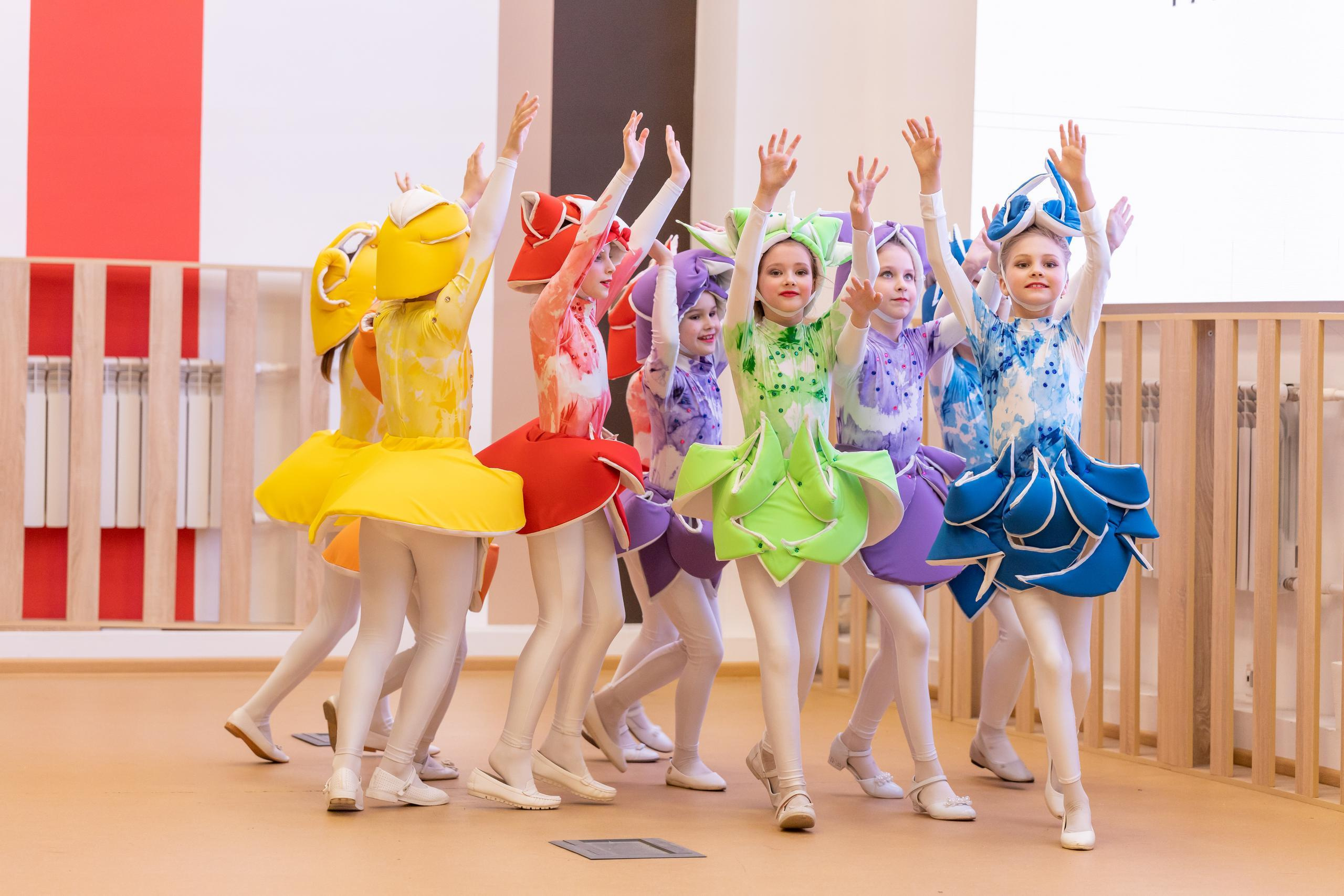 Репортаж 70-200 f2.8 Tamron g2. Показ театр моды «Стиль» («Style» город Тула). Фотограф в Туле Крупский АнДРей. Фотостудия «КАДР71» в Туле