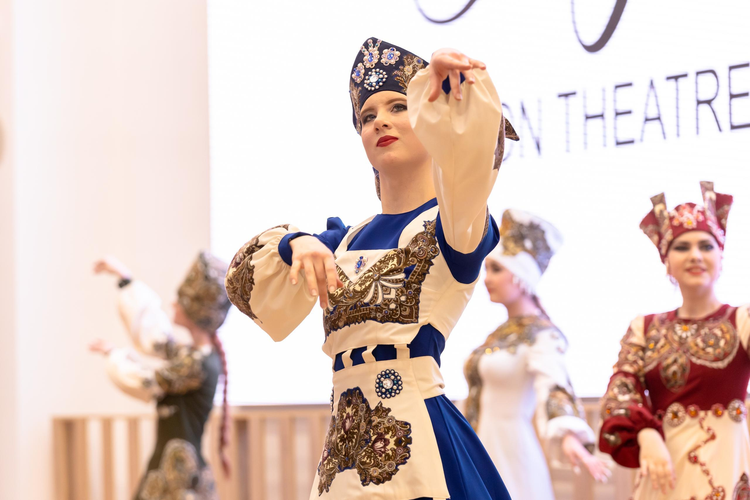 Репортаж 70-200 f2.8 Tamron g2. Показ театр моды «Стиль» («Style» город Тула). Фотограф в Туле Крупский АнДРей. Фотостудия «КАДР71» в Туле