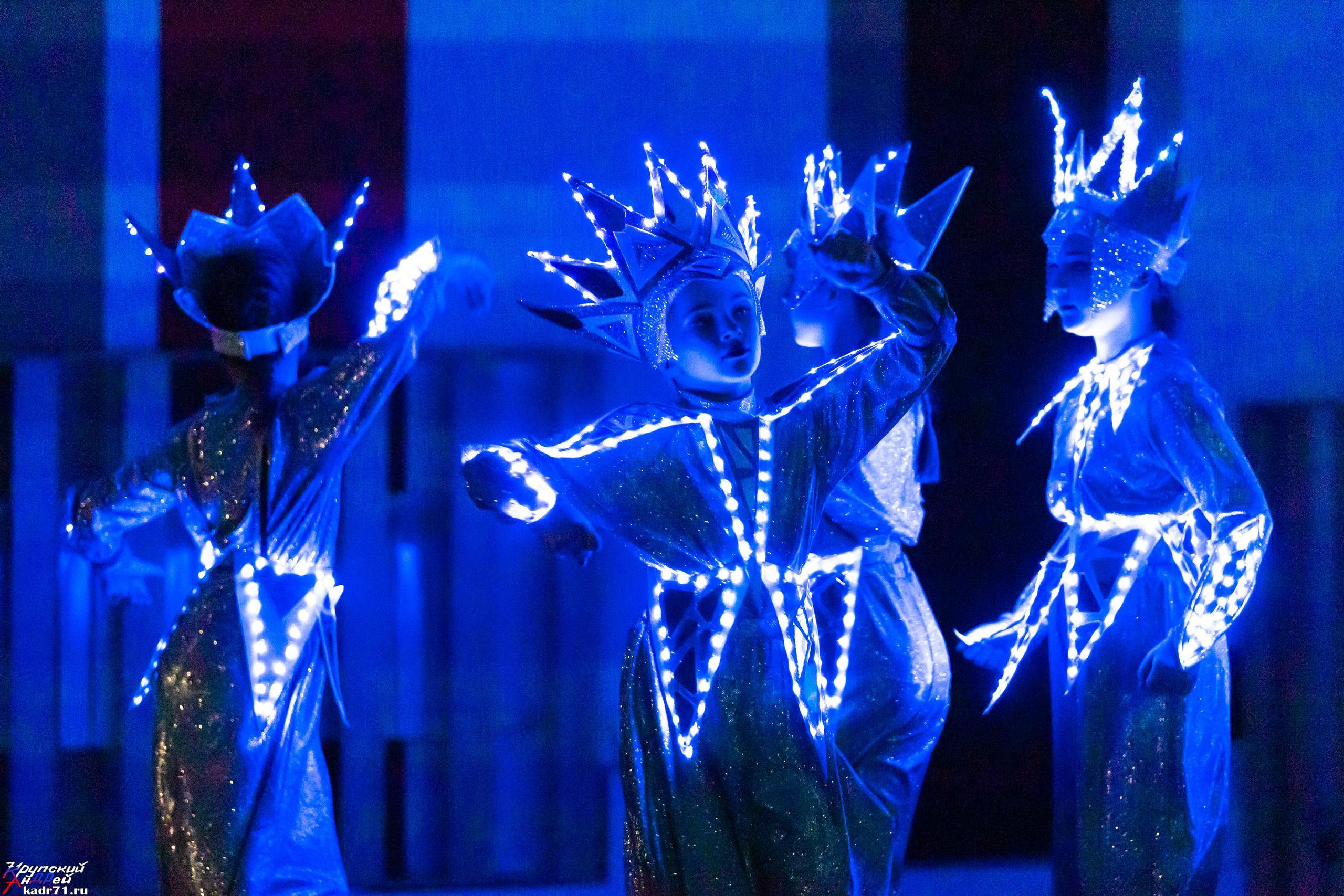 Репортаж 70-200 f2.8 Tamron g2. Показ театр моды «Стиль» («Style» город Тула). Фотограф в Туле Крупский АнДРей. Фотостудия «КАДР71» в Туле