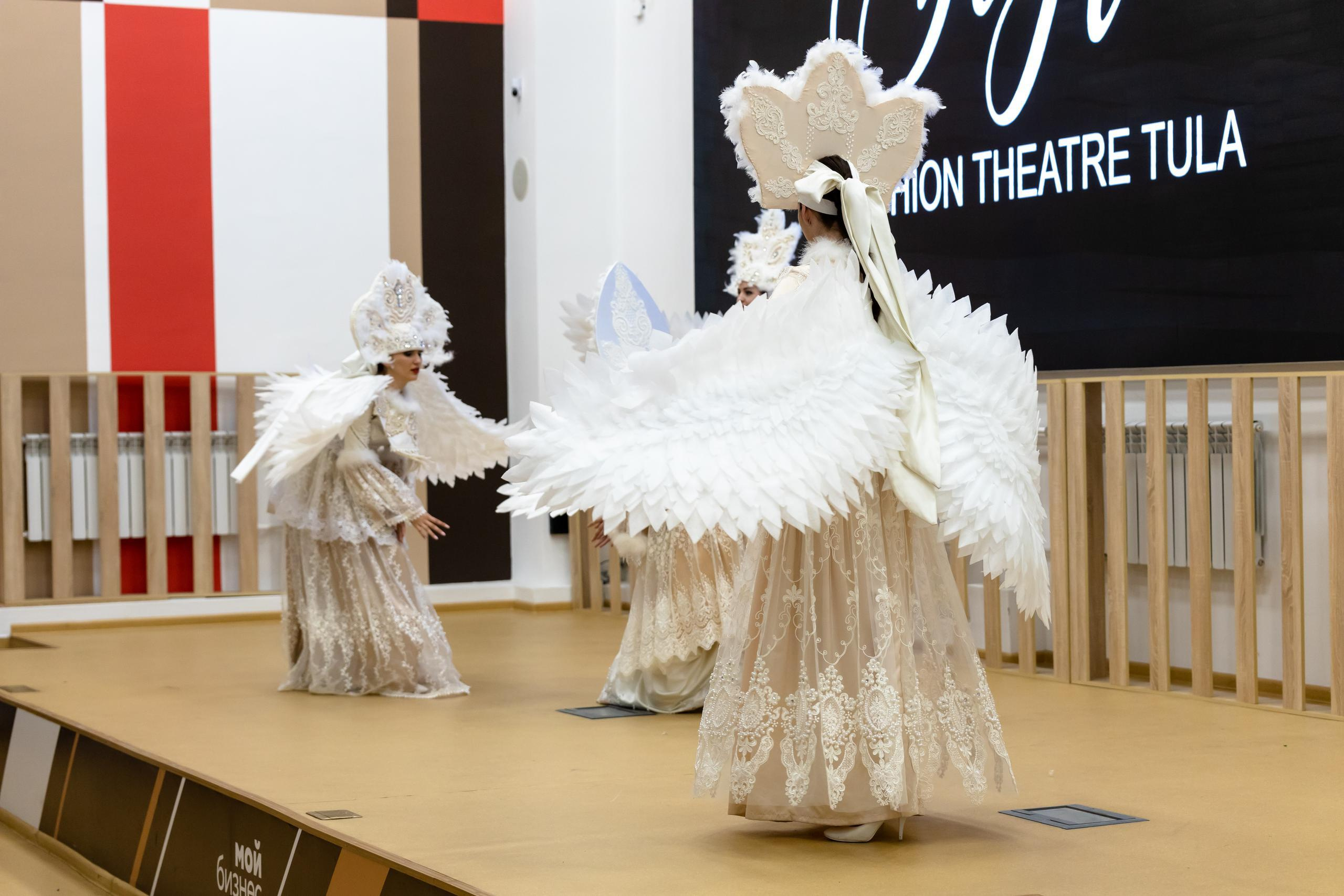 Репортаж 70-200 f2.8 Tamron g2. Показ театр моды «Стиль» («Style» город Тула). Фотограф в Туле Крупский АнДРей. Фотостудия «КАДР71» в Туле