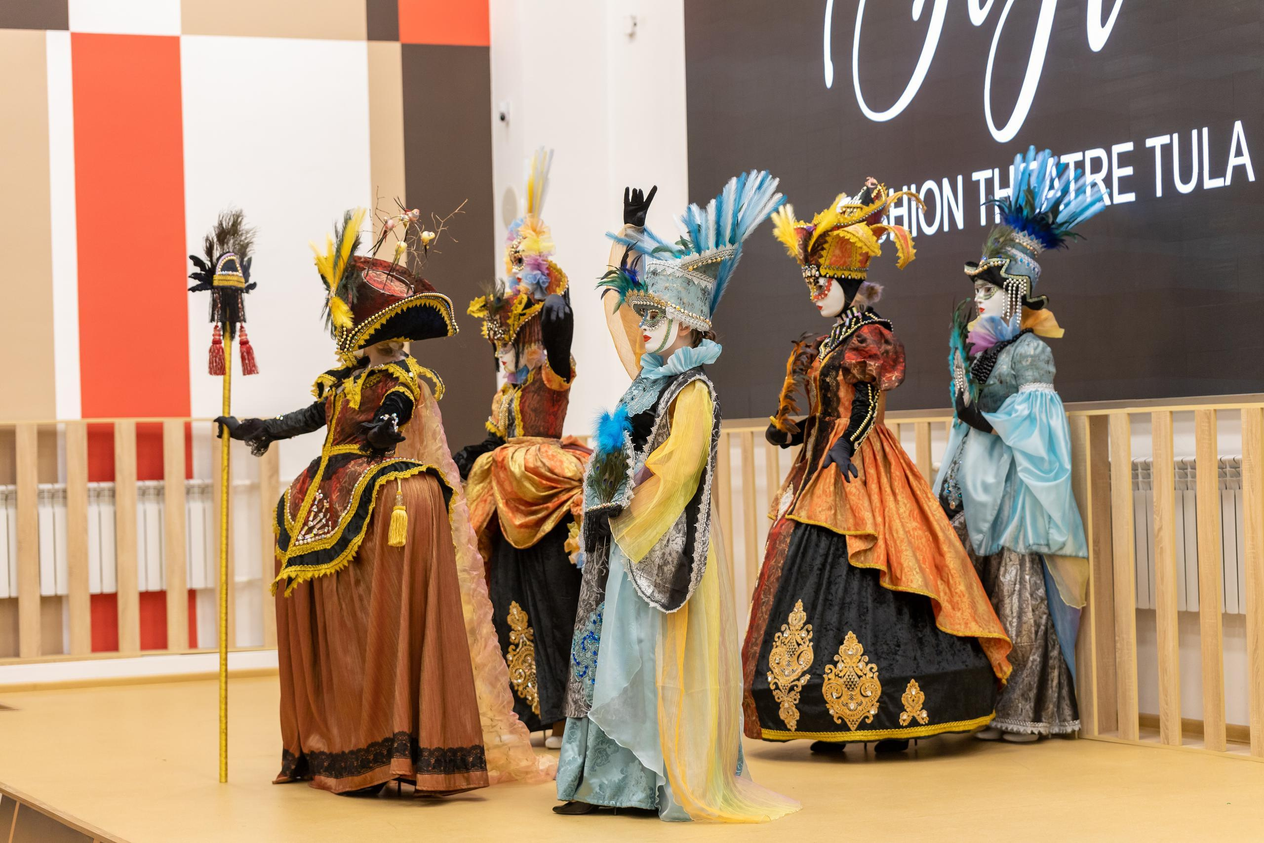 Репортаж 70-200 f2.8 Tamron g2. Показ театр моды «Стиль» («Style» город Тула). Фотограф в Туле Крупский АнДРей. Фотостудия «КАДР71» в Туле