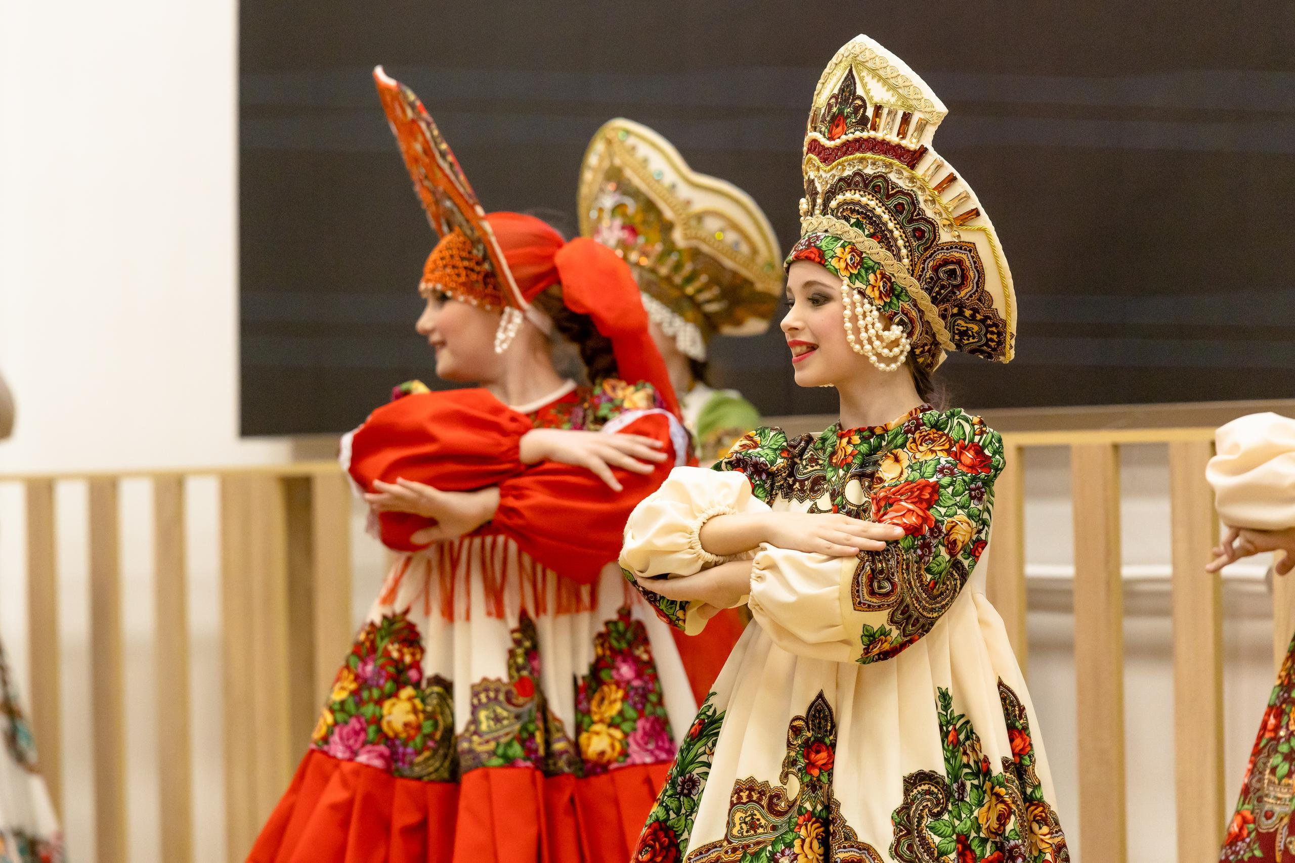 Репортаж 70-200 f2.8 Tamron g2. Показ театр моды «Стиль» («Style» город Тула). Фотограф в Туле Крупский АнДРей. Фотостудия «КАДР71» в Туле