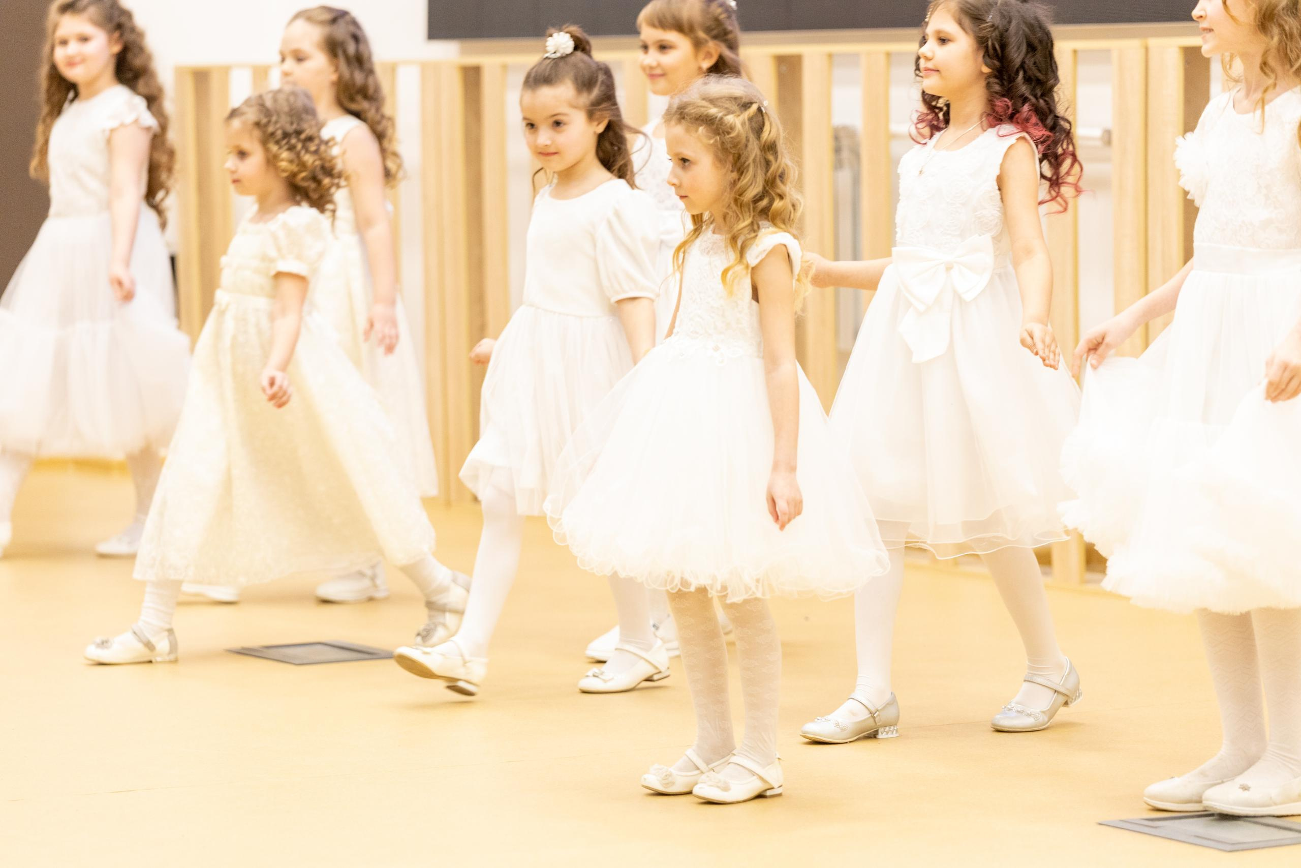 Репортаж 70-200 f2.8 Tamron g2. Показ театр моды «Стиль» («Style» город Тула). Фотограф в Туле Крупский АнДРей. Фотостудия «КАДР71» в Туле