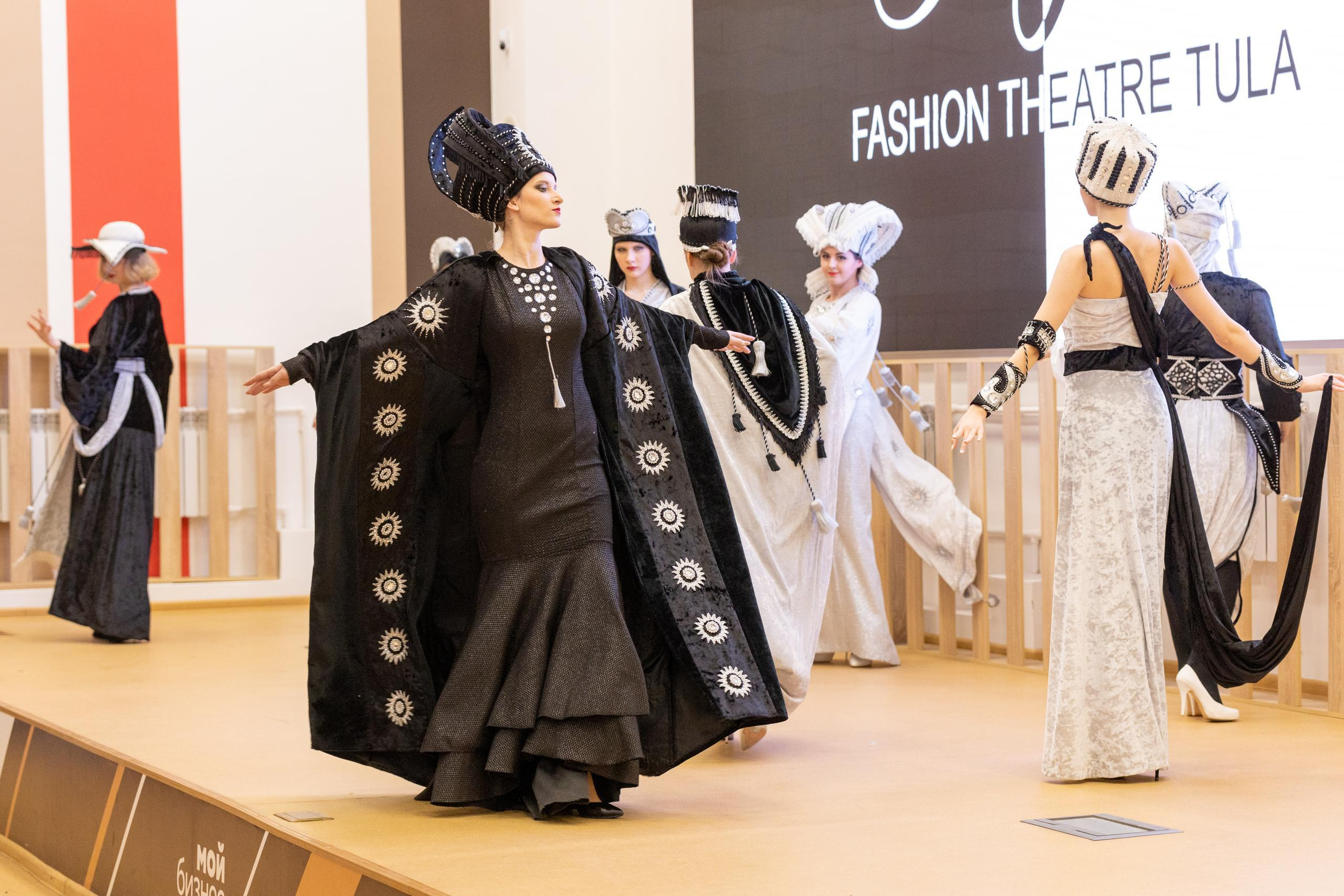 Репортаж 70-200 f2.8 Tamron g2. Показ театр моды «Стиль» («Style» город Тула). Фотограф в Туле Крупский АнДРей. Фотостудия «КАДР71» в Туле