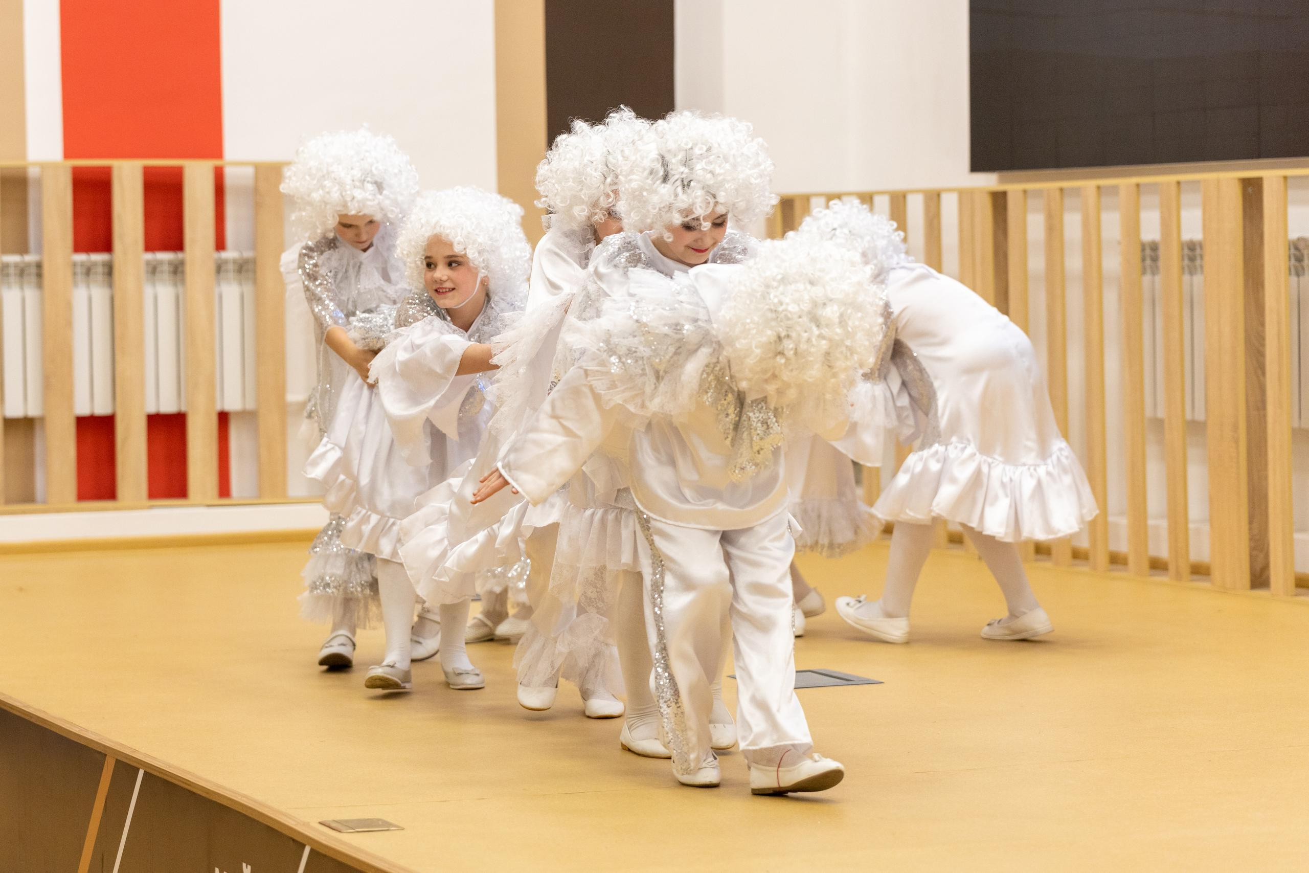 Репортаж 70-200 f2.8 Tamron g2. Показ театр моды «Стиль» («Style» город Тула). Фотограф в Туле Крупский АнДРей. Фотостудия «КАДР71» в Туле