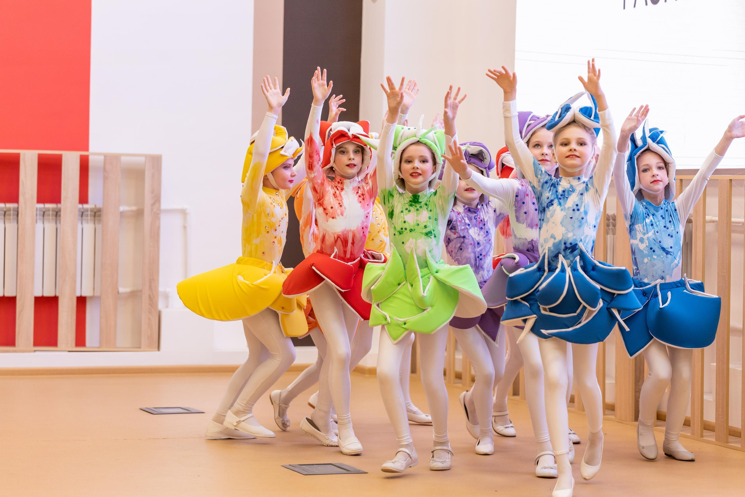 Репортаж 70-200 f2.8 Tamron g2. Показ театр моды «Стиль» («Style» город Тула). Фотограф в Туле Крупский АнДРей. Фотостудия «КАДР71» в Туле