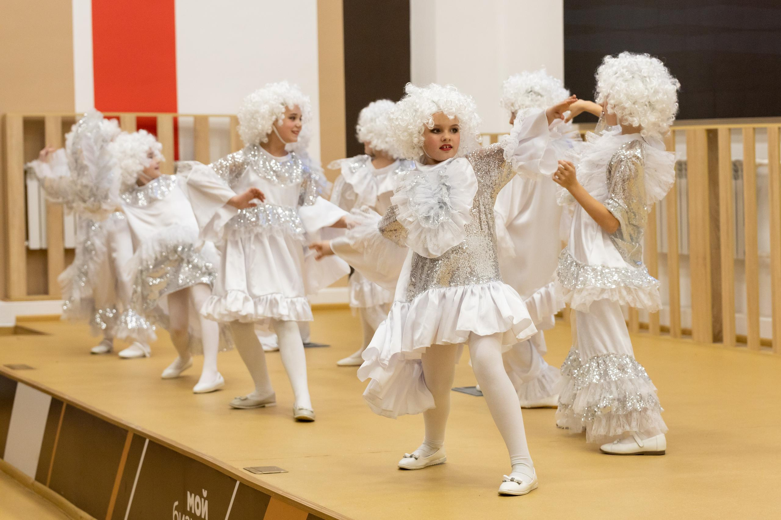 Репортаж 70-200 f2.8 Tamron g2. Показ театр моды «Стиль» («Style» город Тула). Фотограф в Туле Крупский АнДРей. Фотостудия «КАДР71» в Туле