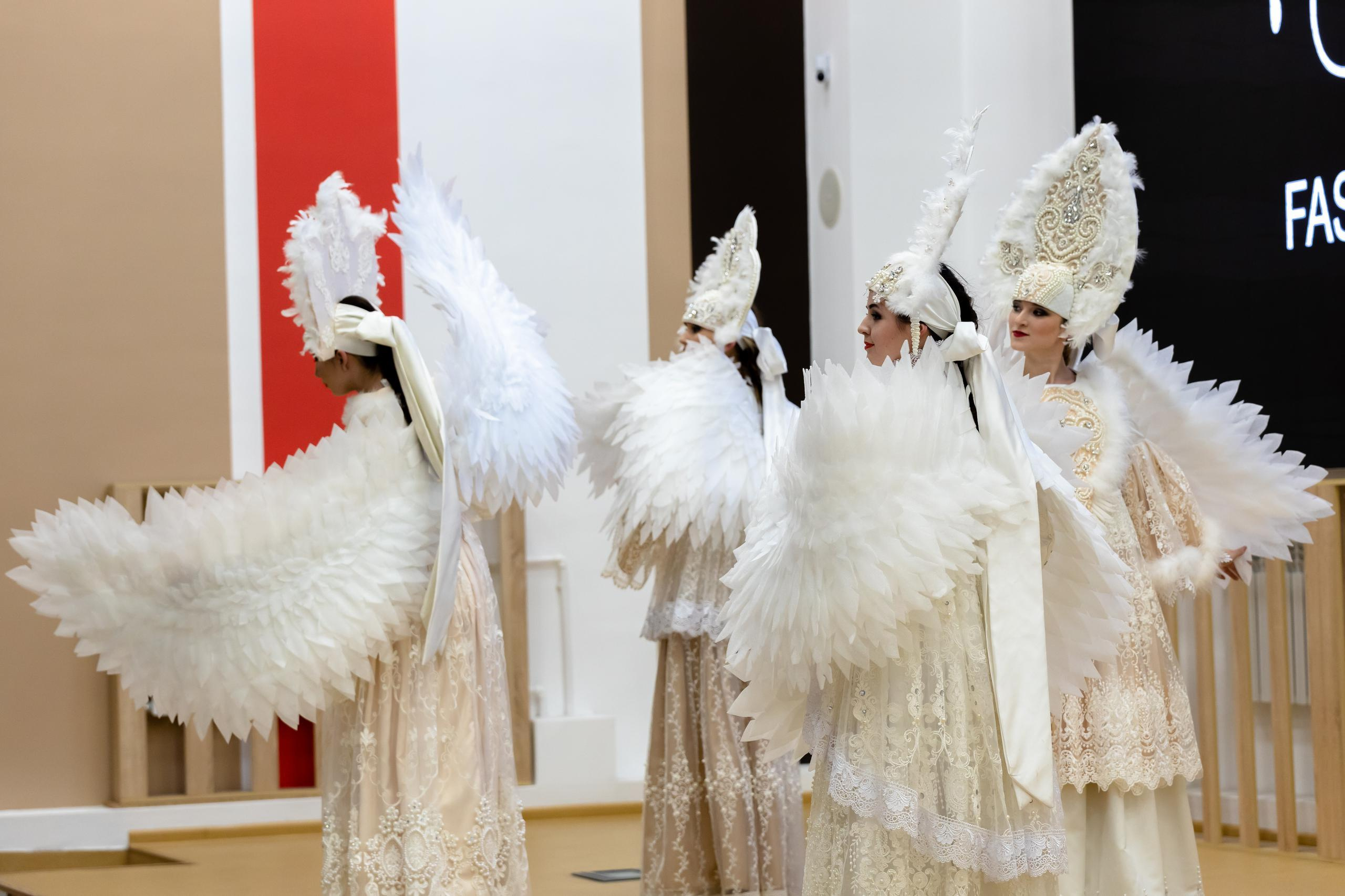 Репортаж 70-200 f2.8 Tamron g2. Показ театр моды «Стиль» («Style» город Тула). Фотограф в Туле Крупский АнДРей. Фотостудия «КАДР71» в Туле