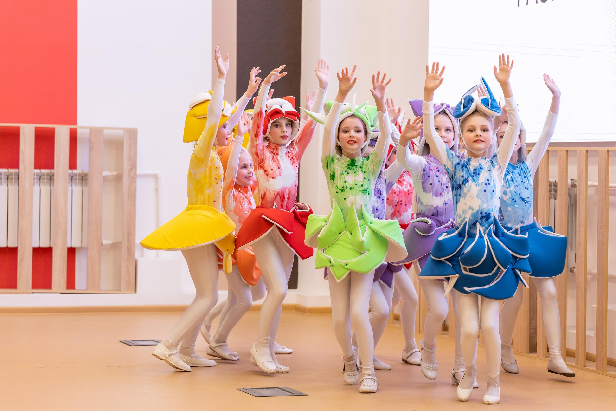 Репортаж 70-200 f2.8 Tamron g2. Показ театр моды «Стиль» («Style» город Тула). Фотограф в Туле Крупский АнДРей. Фотостудия «КАДР71» в Туле