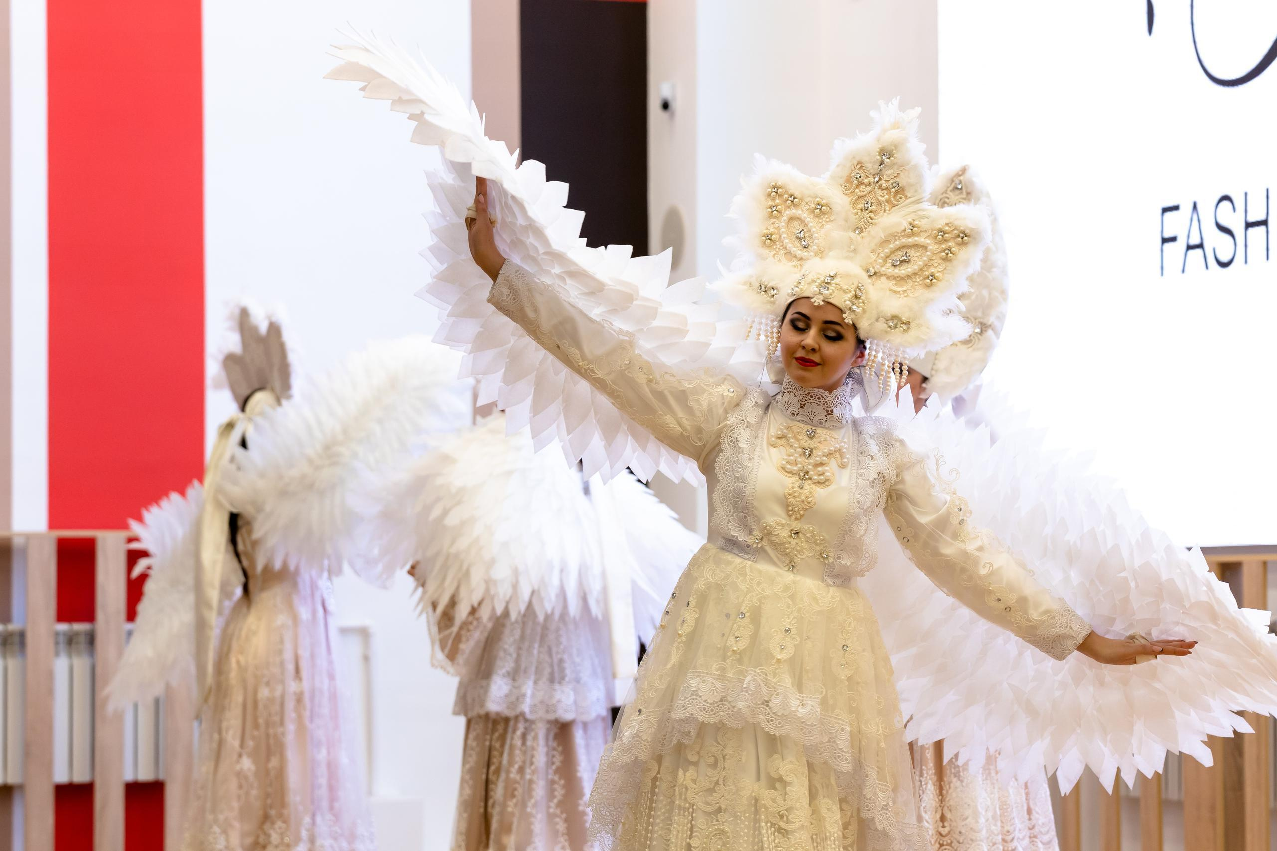 Репортаж 70-200 f2.8 Tamron g2. Показ театр моды «Стиль» («Style» город Тула). Фотограф в Туле Крупский АнДРей. Фотостудия «КАДР71» в Туле