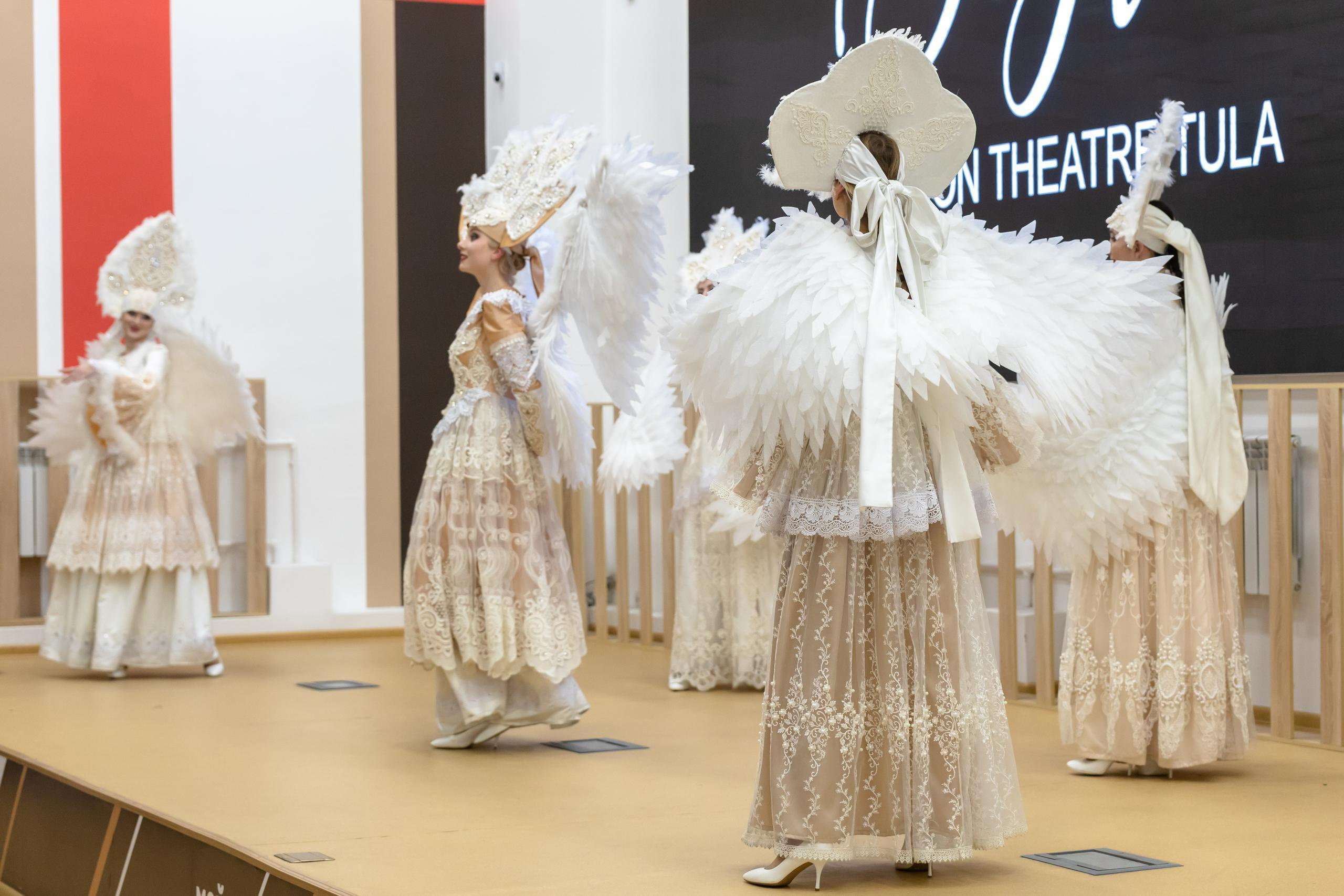 Репортаж 70-200 f2.8 Tamron g2. Показ театр моды «Стиль» («Style» город Тула). Фотограф в Туле Крупский АнДРей. Фотостудия «КАДР71» в Туле