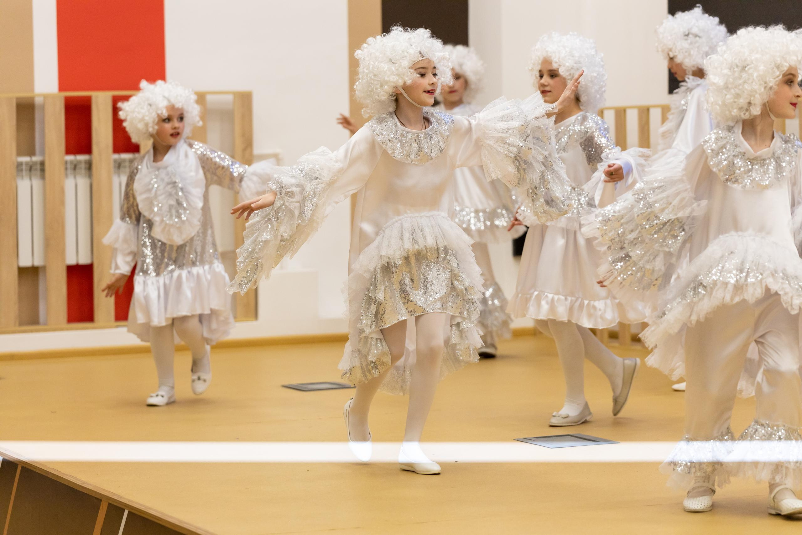 Репортаж 70-200 f2.8 Tamron g2. Показ театр моды «Стиль» («Style» город Тула). Фотограф в Туле Крупский АнДРей. Фотостудия «КАДР71» в Туле