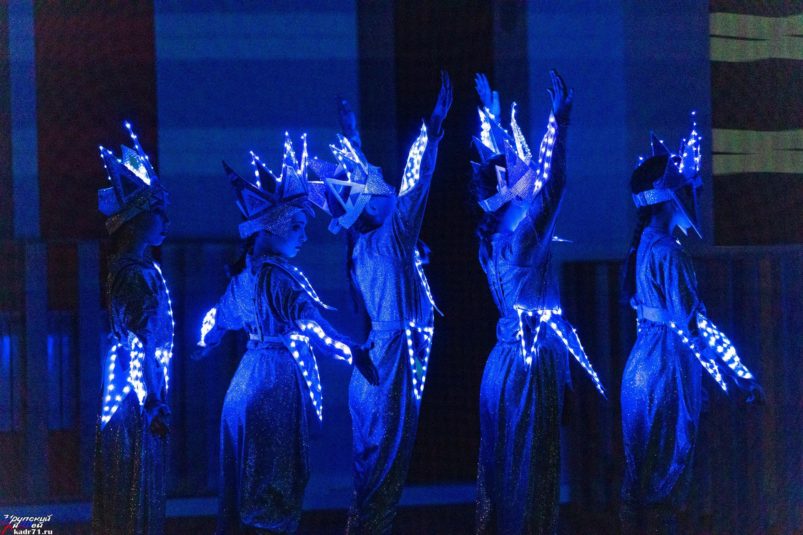 Репортаж 70-200 f2.8 Tamron g2. Показ театр моды «Стиль» («Style» город Тула). Фотограф в Туле Крупский АнДРей. Фотостудия «КАДР71» в Туле