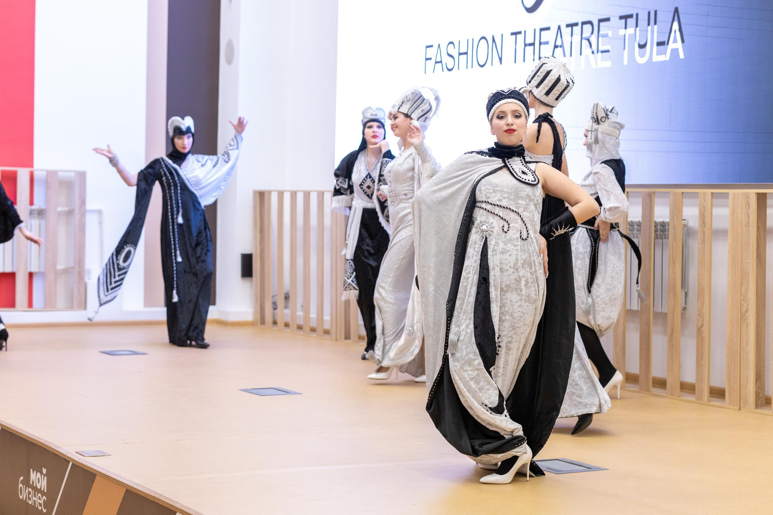 Репортаж 70-200 f2.8 Tamron g2. Показ театр моды «Стиль» («Style» город Тула). Фотограф в Туле Крупский АнДРей. Фотостудия «КАДР71» в Туле