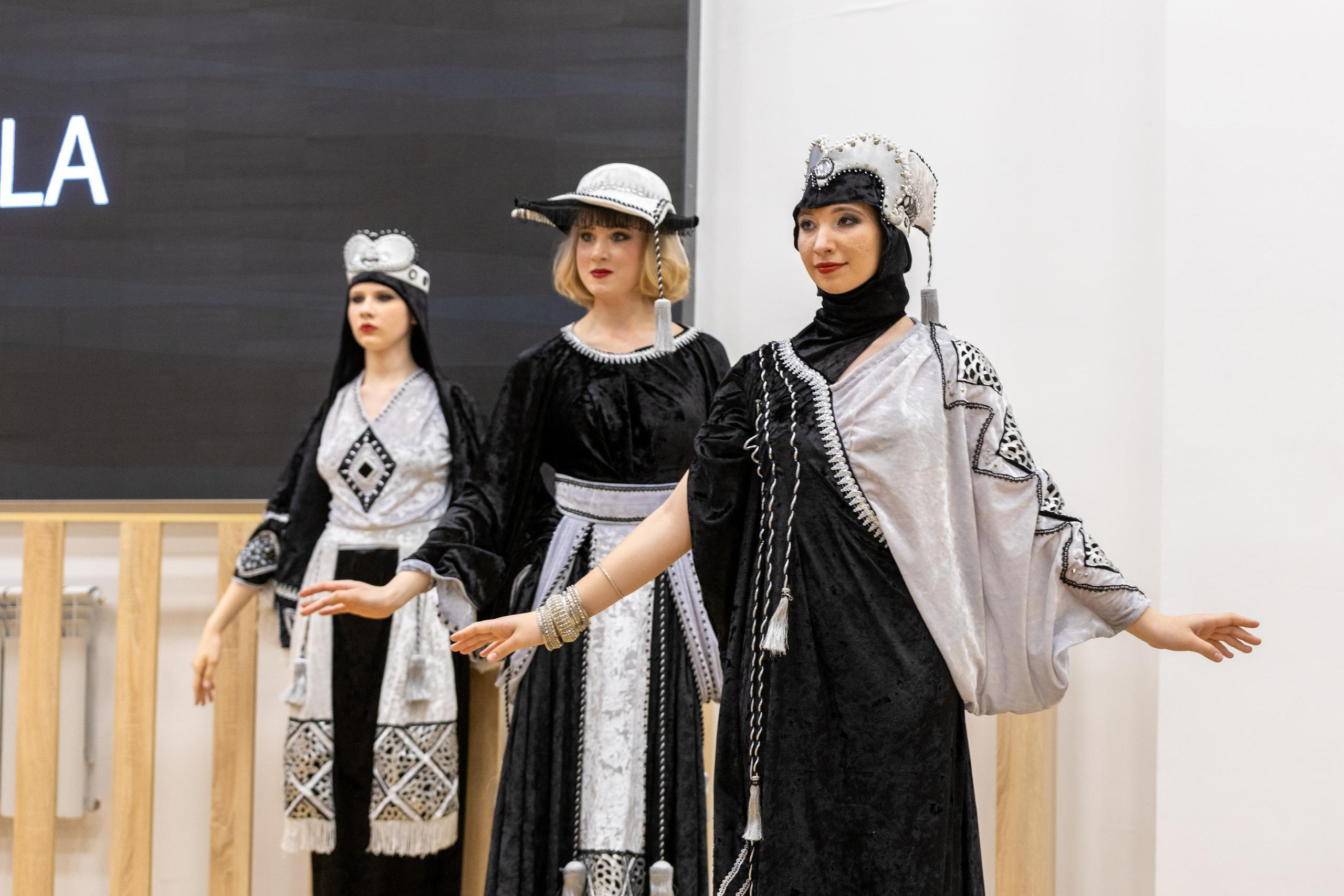 Репортаж 70-200 f2.8 Tamron g2. Показ театр моды «Стиль» («Style» город Тула). Фотограф в Туле Крупский АнДРей. Фотостудия «КАДР71» в Туле