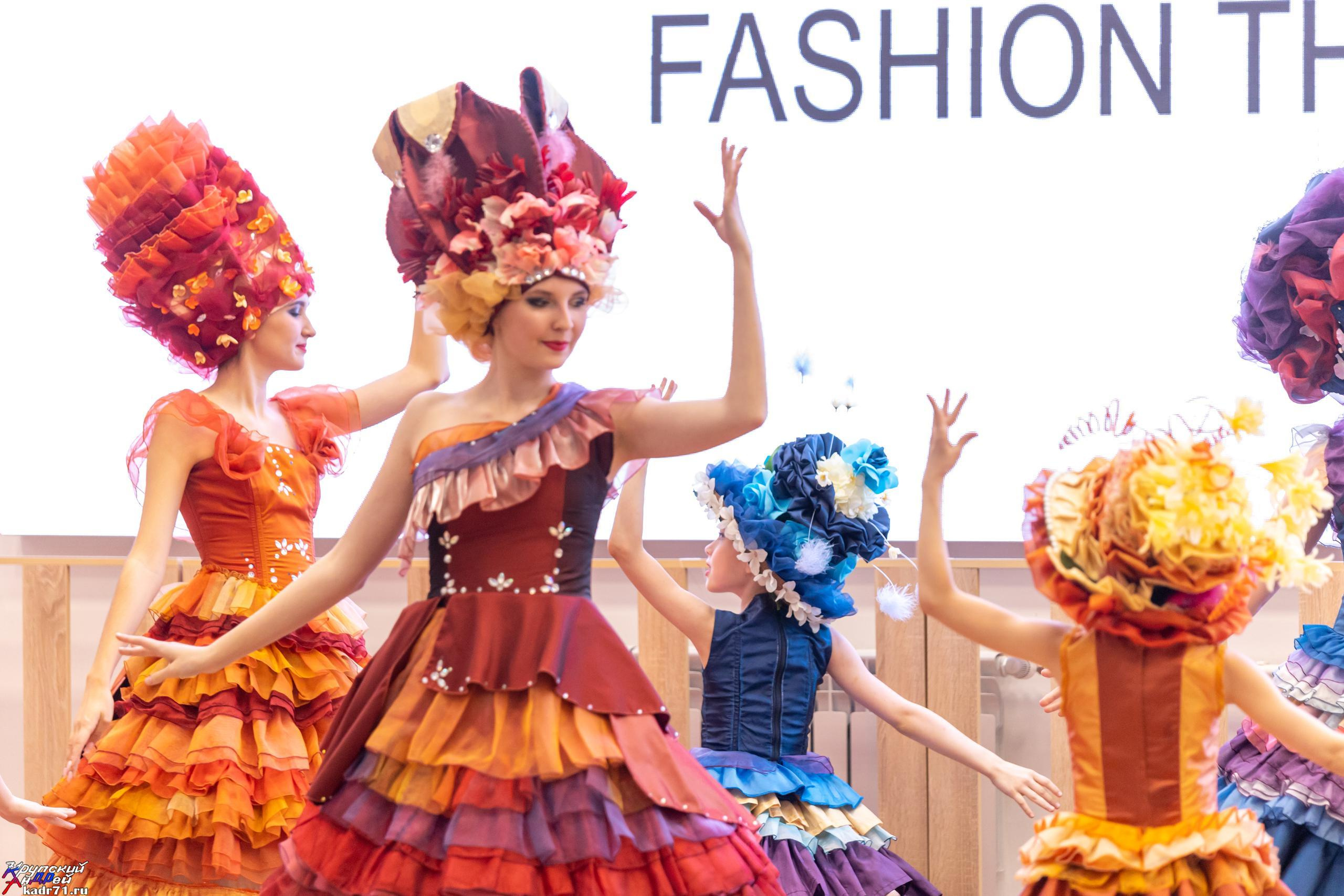 Репортаж 70-200 f2.8 Tamron g2. Показ театр моды «Стиль» («Style» город Тула). Фотограф в Туле Крупский АнДРей. Фотостудия «КАДР71» в Туле