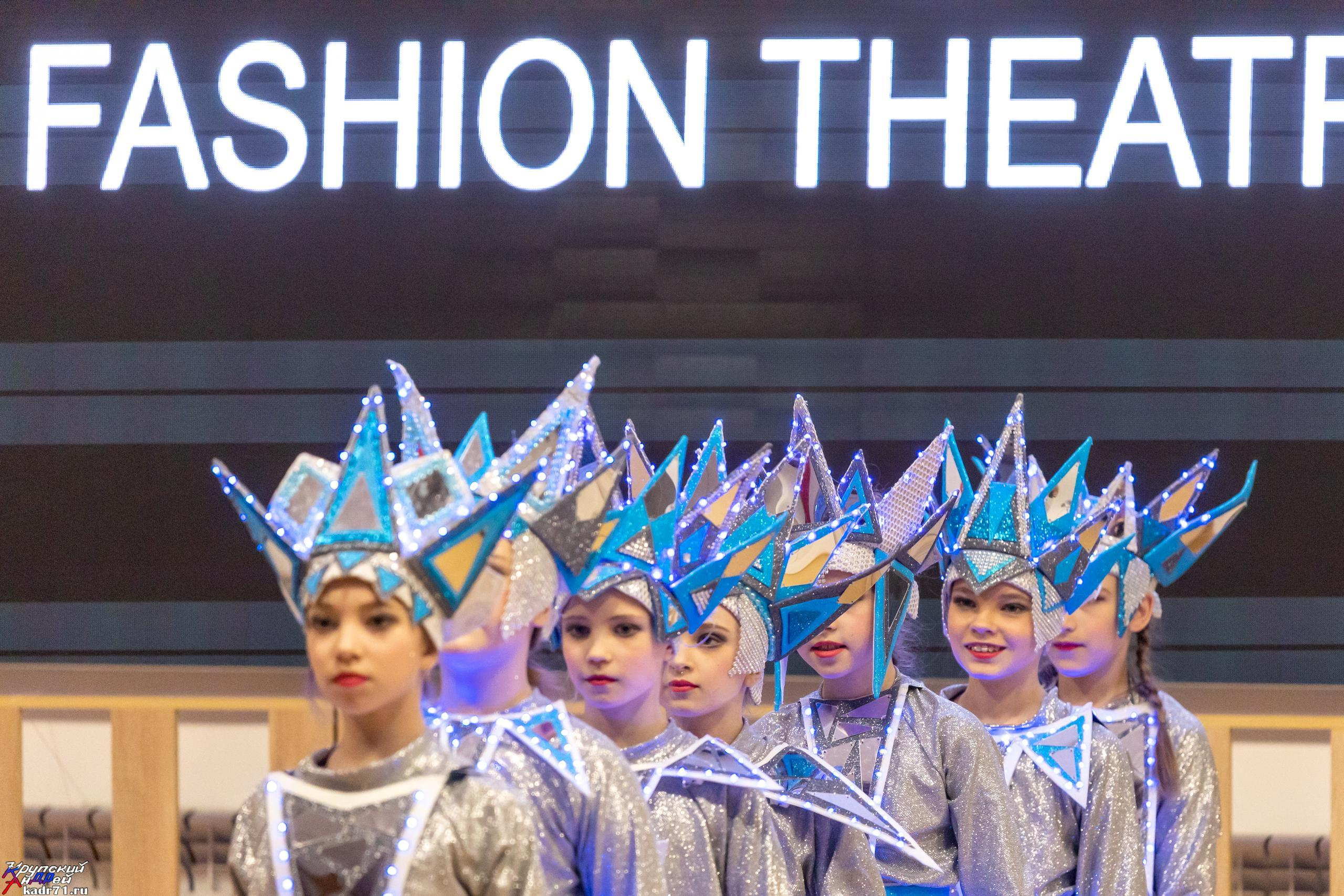 Репортаж 70-200 f2.8 Tamron g2. Показ театр моды «Стиль» («Style» город Тула). Фотограф в Туле Крупский АнДРей. Фотостудия «КАДР71» в Туле