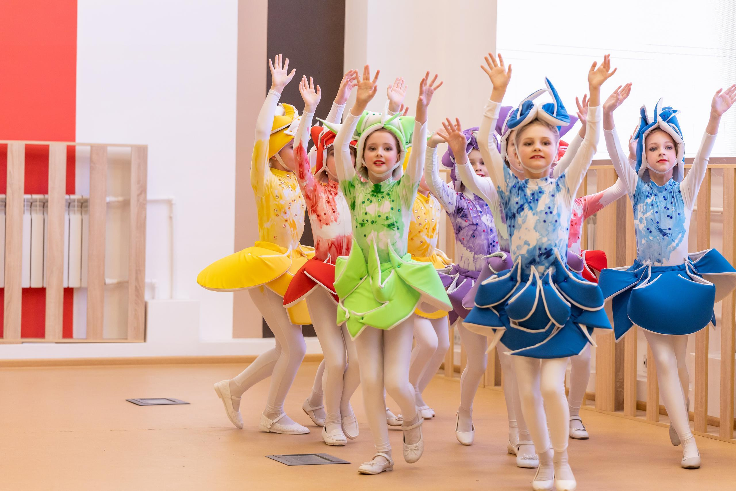 Репортаж 70-200 f2.8 Tamron g2. Показ театр моды «Стиль» («Style» город Тула). Фотограф в Туле Крупский АнДРей. Фотостудия «КАДР71» в Туле