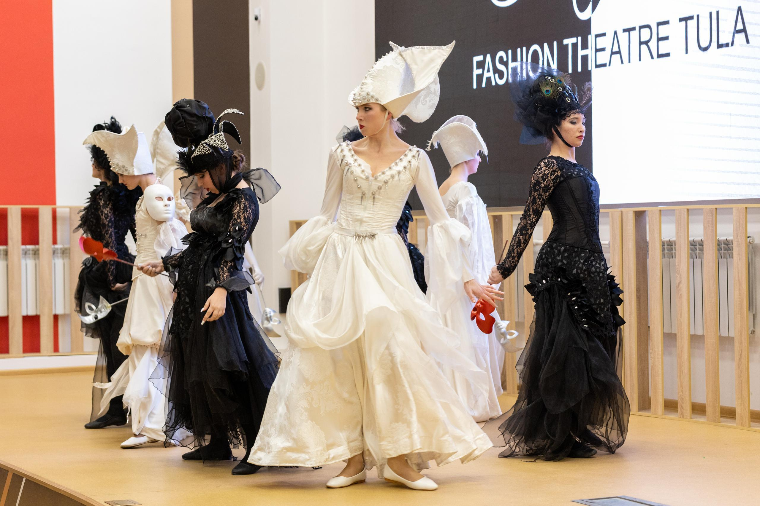 Репортаж 70-200 f2.8 Tamron g2. Показ театр моды «Стиль» («Style» город Тула). Фотограф в Туле Крупский АнДРей. Фотостудия «КАДР71» в Туле