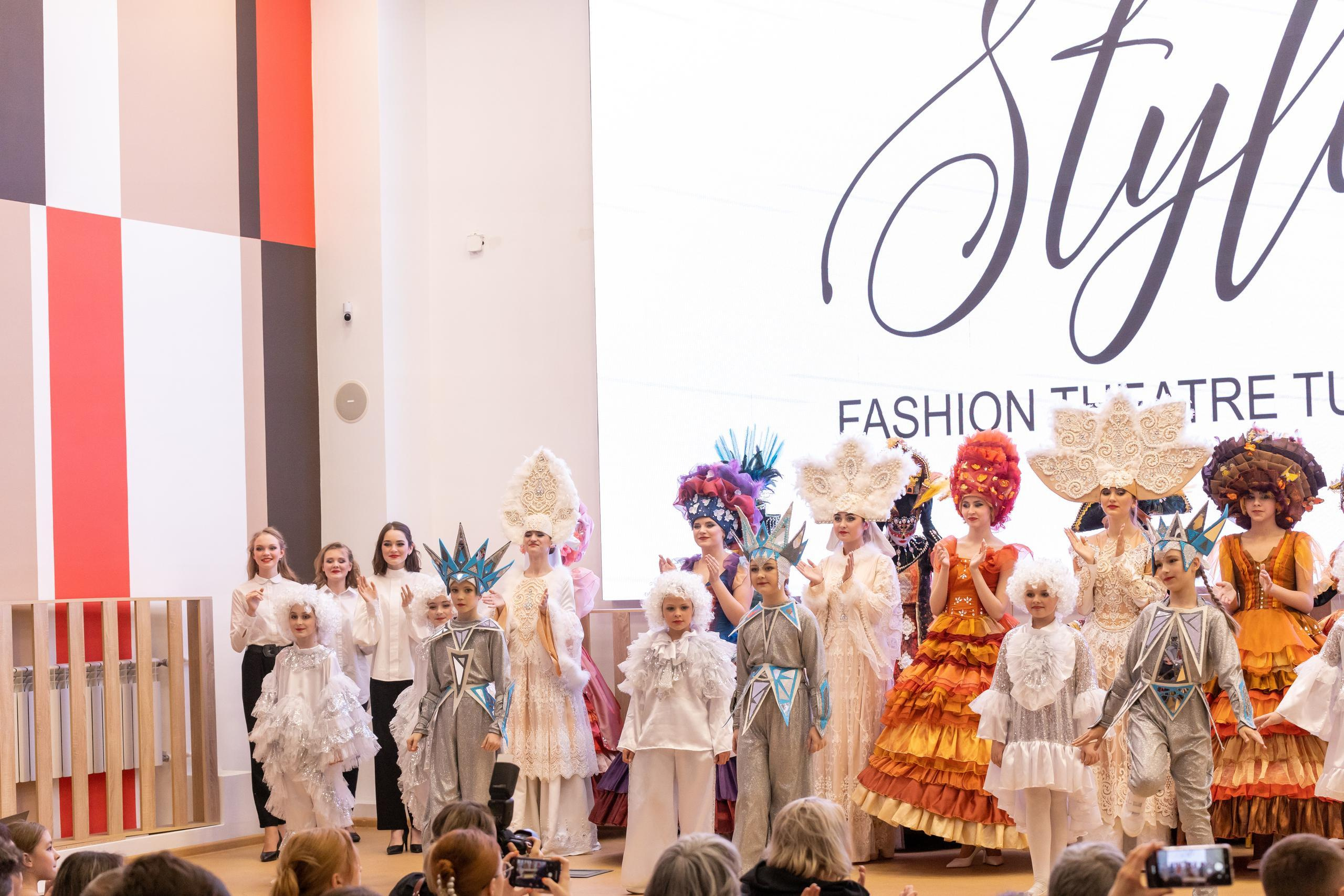 Репортаж 70-200 f2.8 Tamron g2. Показ театр моды «Стиль» («Style» город Тула). Фотограф в Туле Крупский АнДРей. Фотостудия «КАДР71» в Туле