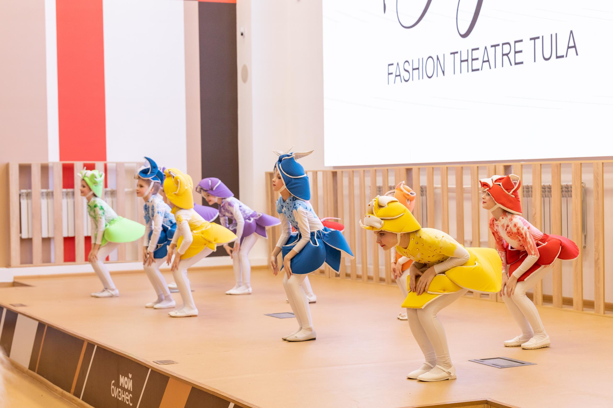 Репортаж 70-200 f2.8 Tamron g2. Показ театр моды «Стиль» («Style» город Тула). Фотограф в Туле Крупский АнДРей. Фотостудия «КАДР71» в Туле