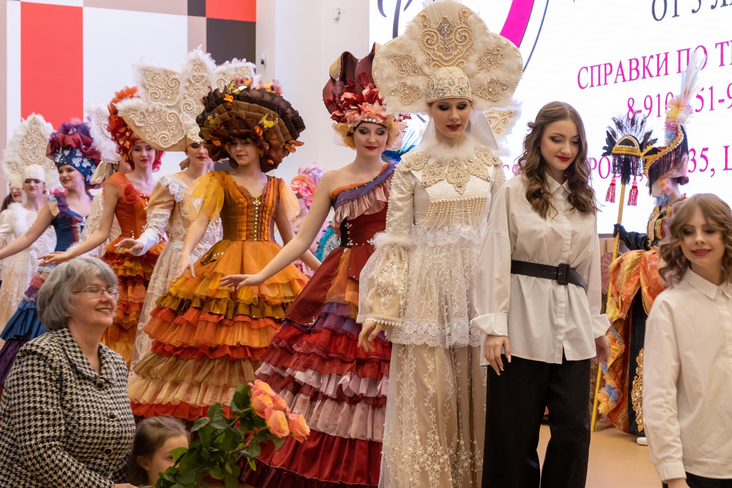 Репортаж 70-200 f2.8 Tamron g2. Показ театр моды «Стиль» («Style» город Тула). Фотограф в Туле Крупский АнДРей. Фотостудия «КАДР71» в Туле