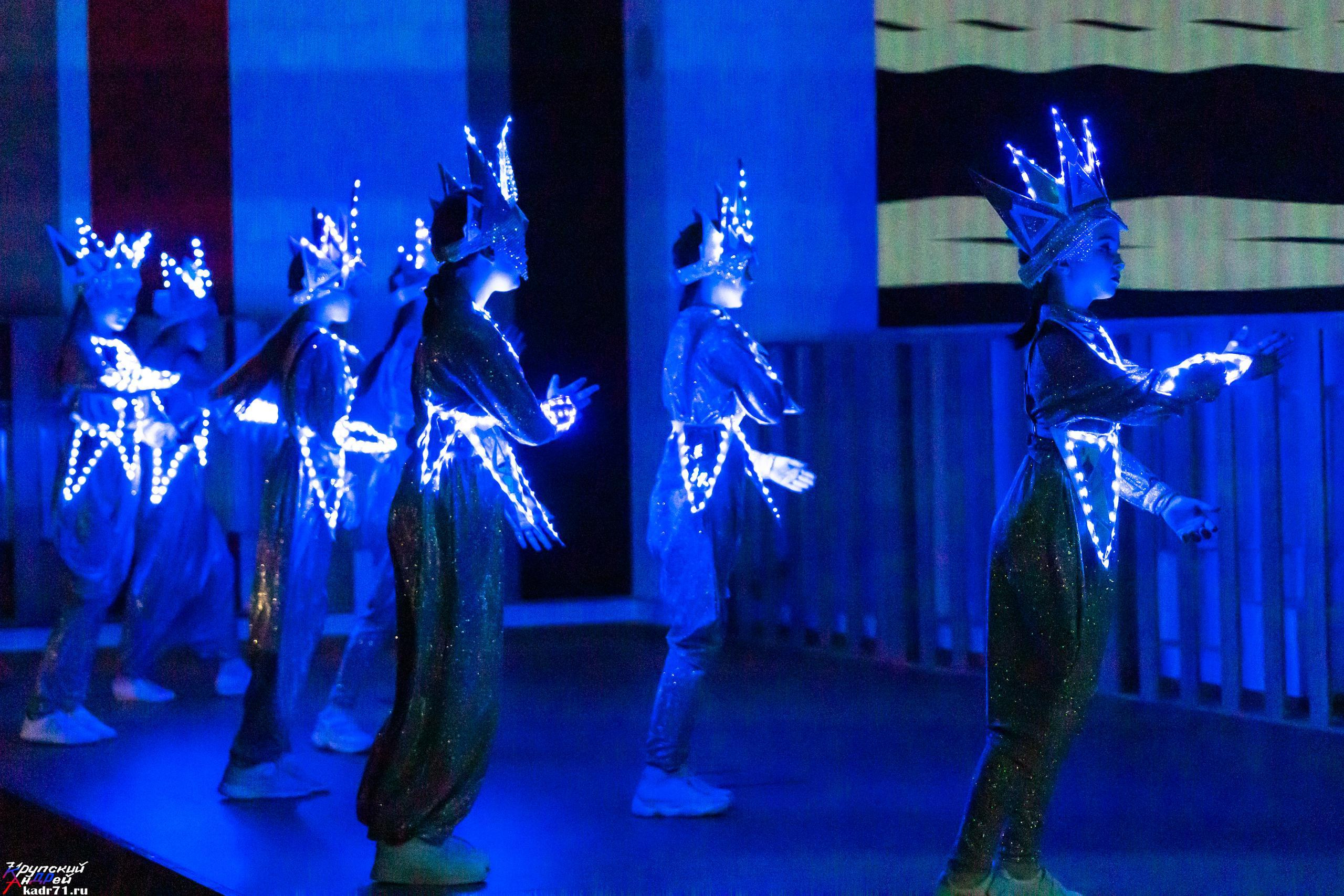 Репортаж 70-200 f2.8 Tamron g2. Показ театр моды «Стиль» («Style» город Тула). Фотограф в Туле Крупский АнДРей. Фотостудия «КАДР71» в Туле