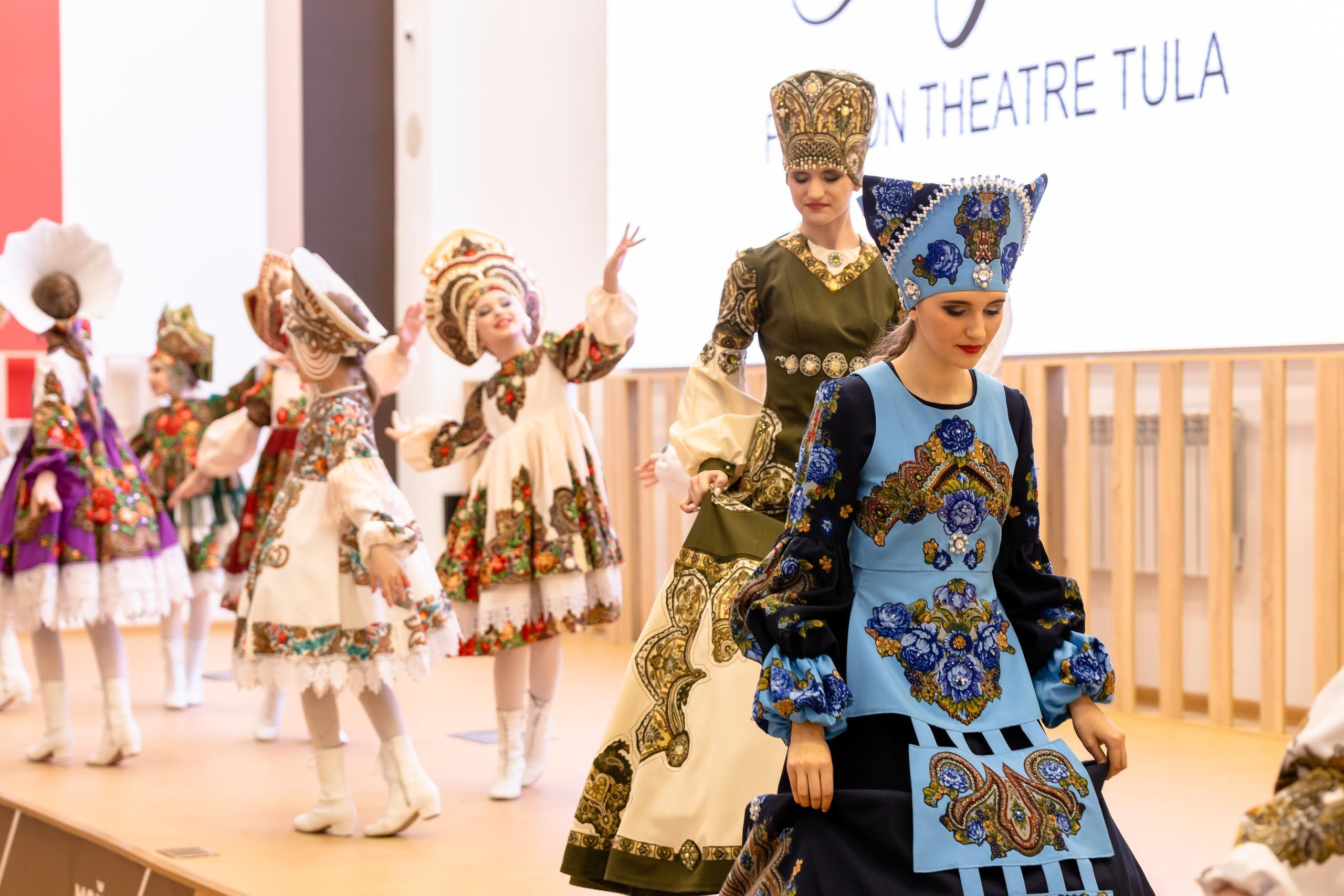 Репортаж 70-200 f2.8 Tamron g2. Показ театр моды «Стиль» («Style» город Тула). Фотограф в Туле Крупский АнДРей. Фотостудия «КАДР71» в Туле