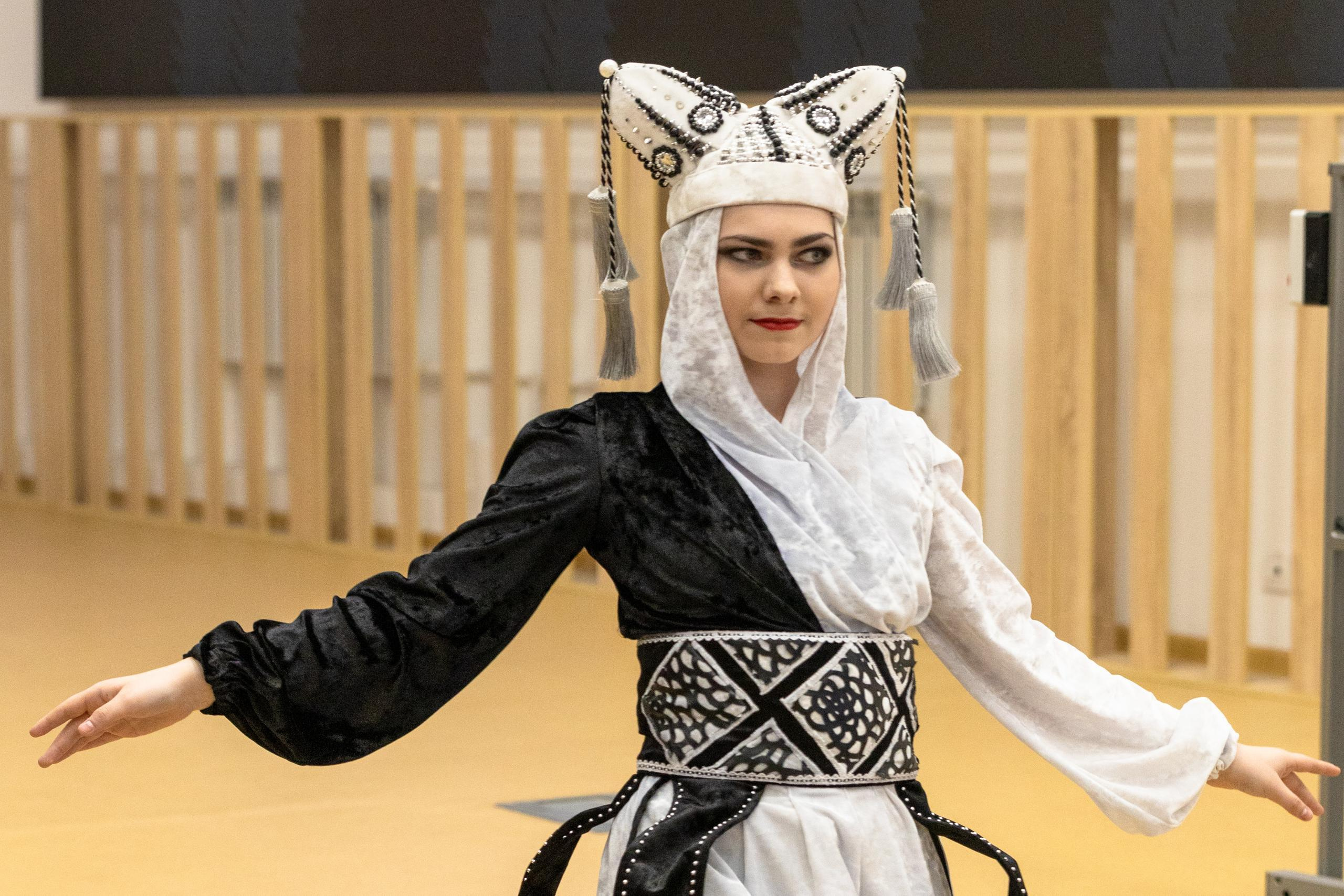 Репортаж 70-200 f2.8 Tamron g2. Показ театр моды «Стиль» («Style» город Тула). Фотограф в Туле Крупский АнДРей. Фотостудия «КАДР71» в Туле