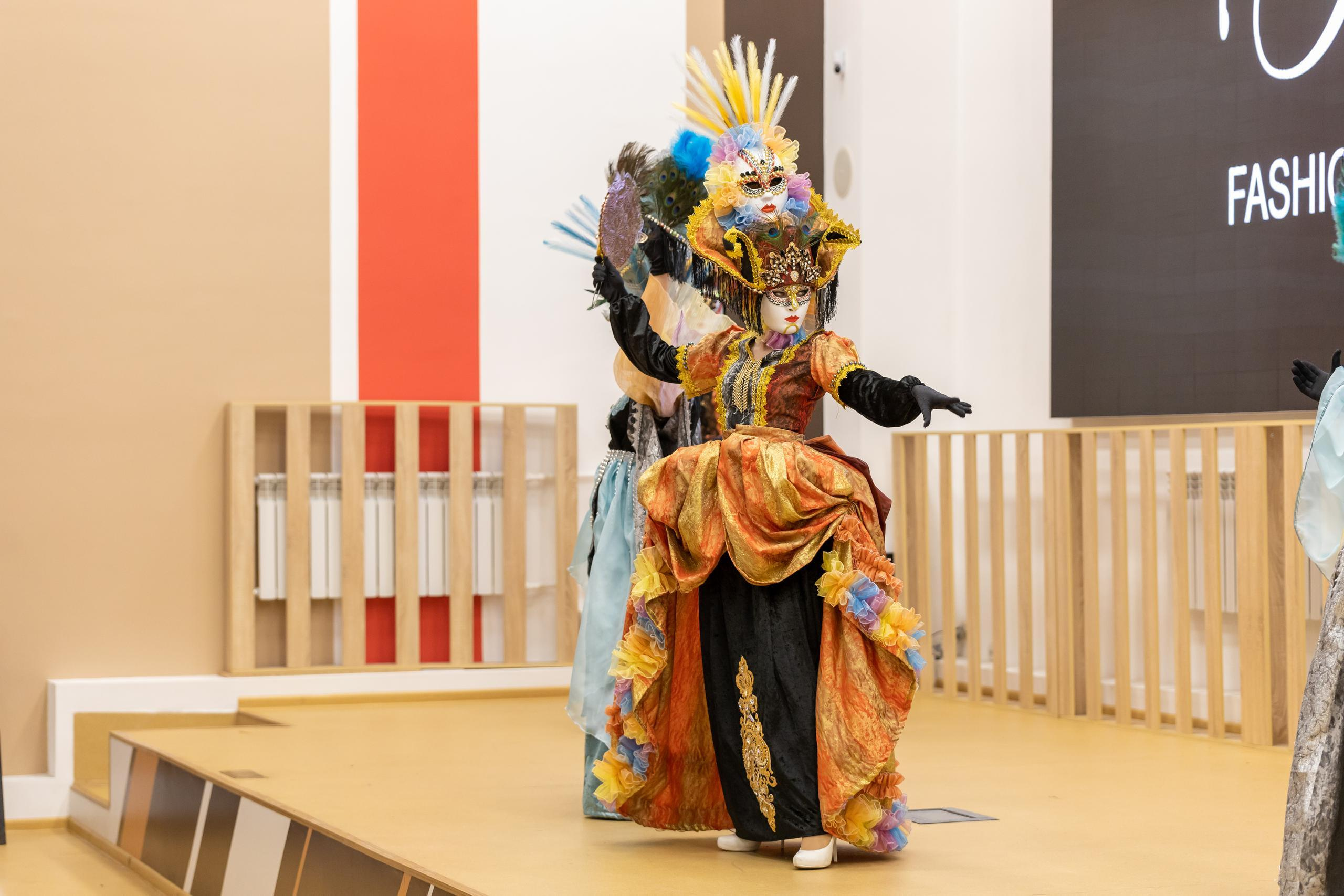 Репортаж 70-200 f2.8 Tamron g2. Показ театр моды «Стиль» («Style» город Тула). Фотограф в Туле Крупский АнДРей. Фотостудия «КАДР71» в Туле