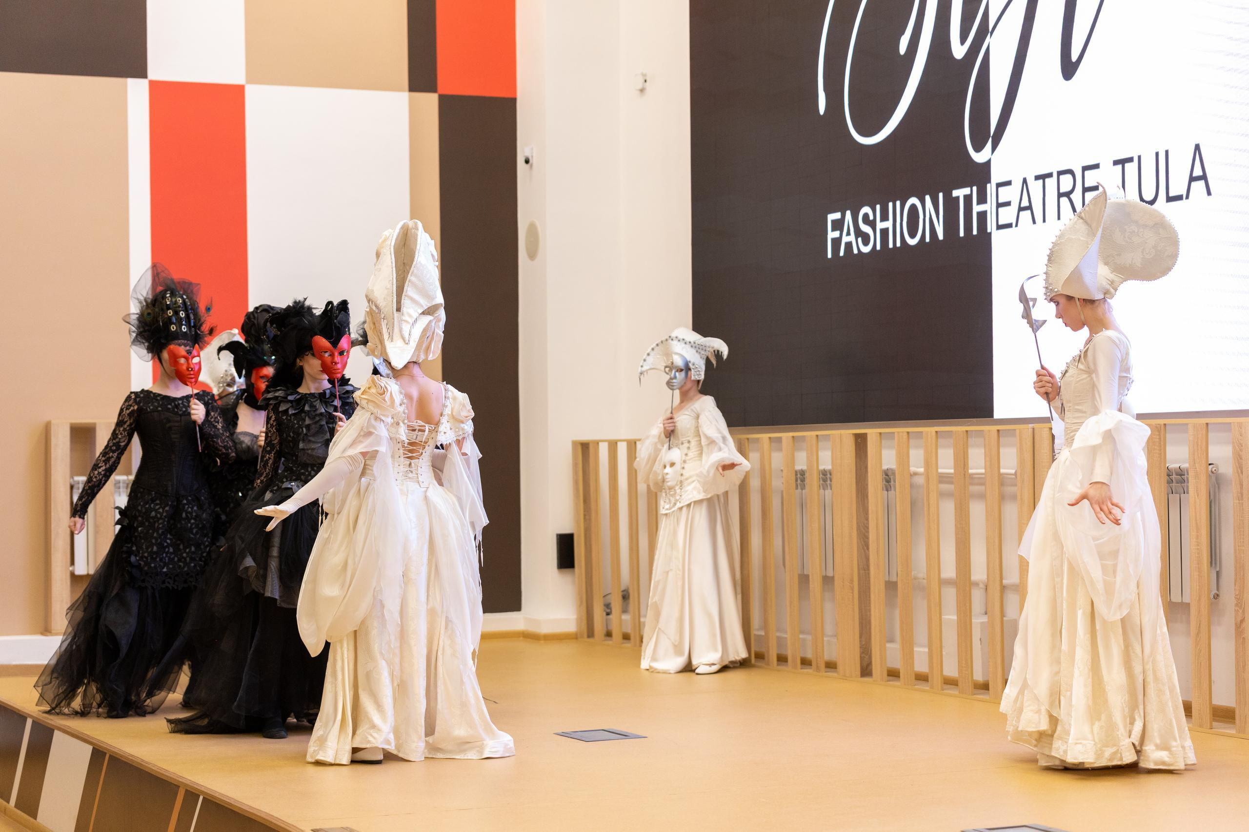 Репортаж 70-200 f2.8 Tamron g2. Показ театр моды «Стиль» («Style» город Тула). Фотограф в Туле Крупский АнДРей. Фотостудия «КАДР71» в Туле