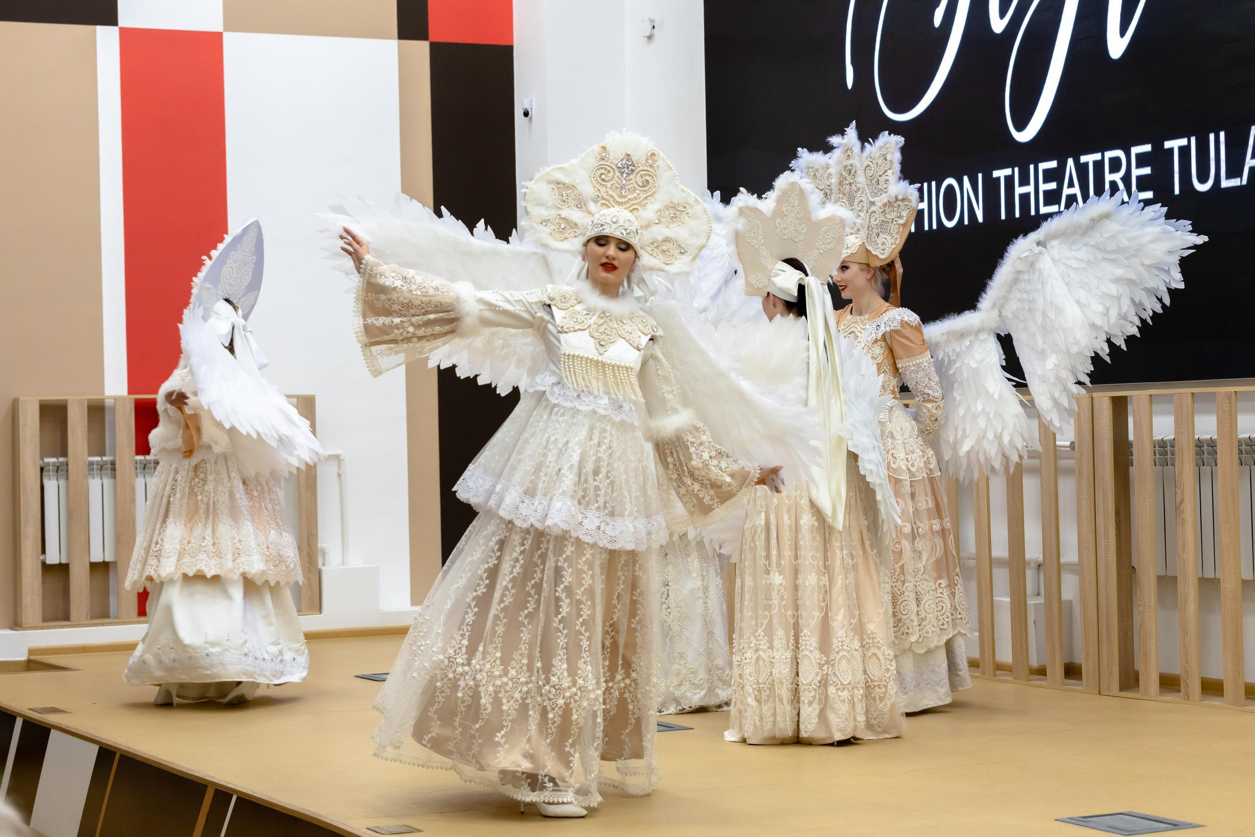 Репортаж 70-200 f2.8 Tamron g2. Показ театр моды «Стиль» («Style» город Тула). Фотограф в Туле Крупский АнДРей. Фотостудия «КАДР71» в Туле