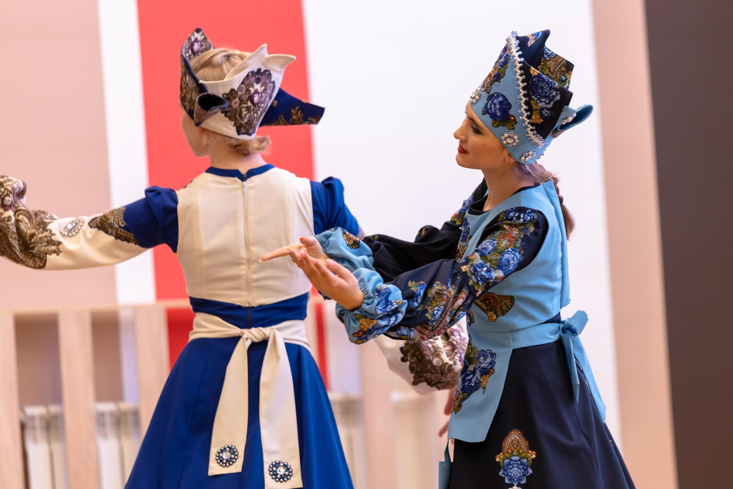 Репортаж 70-200 f2.8 Tamron g2. Показ театр моды «Стиль» («Style» город Тула). Фотограф в Туле Крупский АнДРей. Фотостудия «КАДР71» в Туле