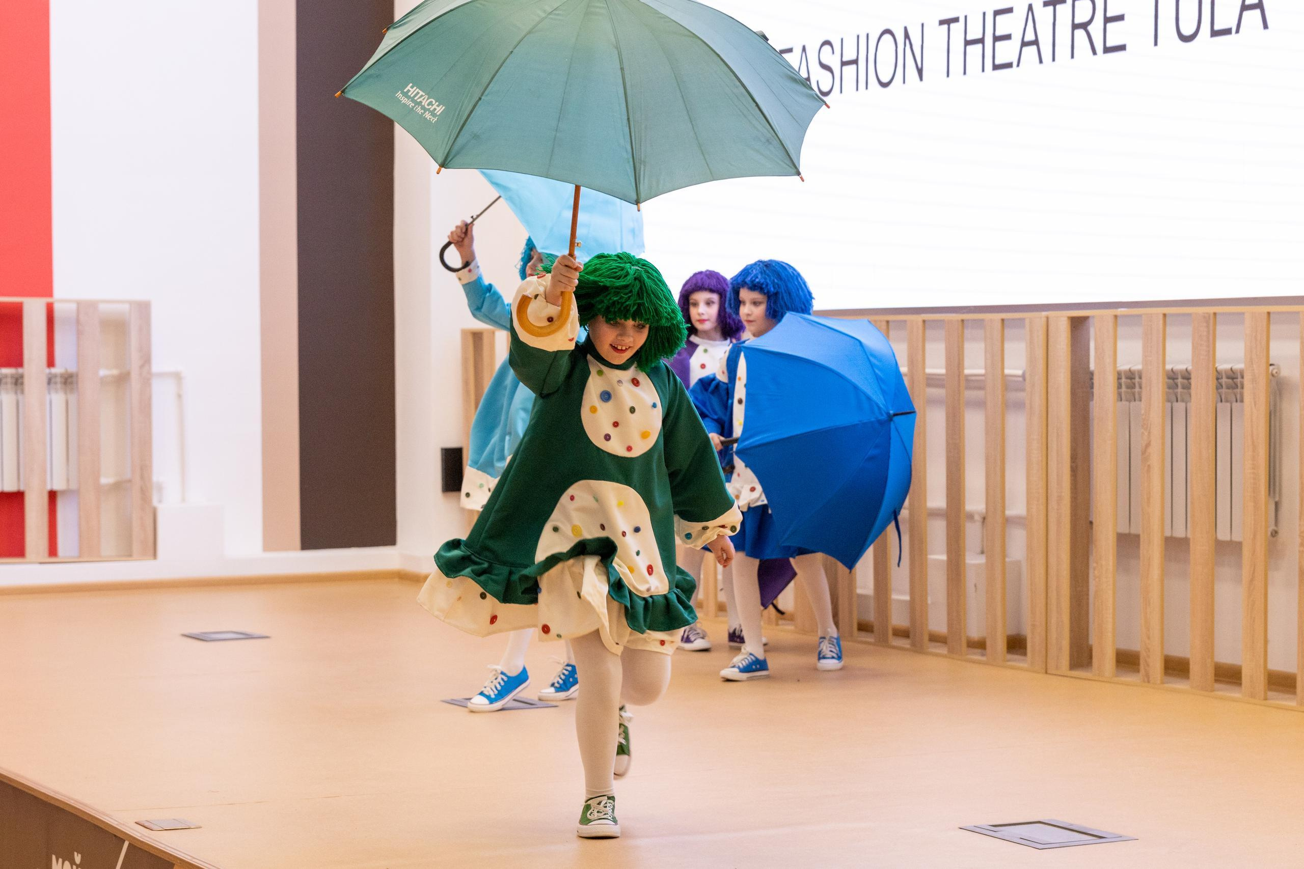 Репортаж 70-200 f2.8 Tamron g2. Показ театр моды «Стиль» («Style» город Тула). Фотограф в Туле Крупский АнДРей. Фотостудия «КАДР71» в Туле