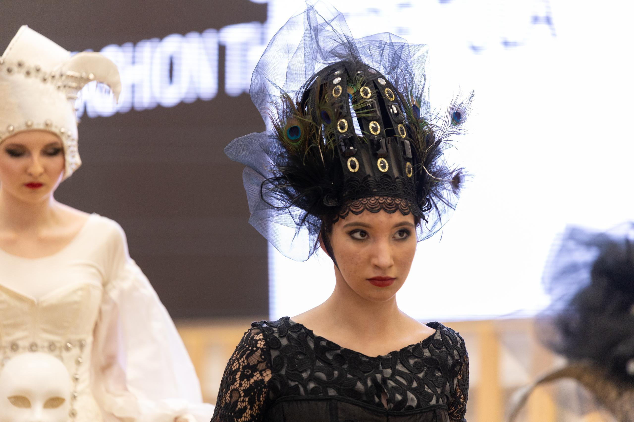 Репортаж 70-200 f2.8 Tamron g2. Показ театр моды «Стиль» («Style» город Тула). Фотограф в Туле Крупский АнДРей. Фотостудия «КАДР71» в Туле