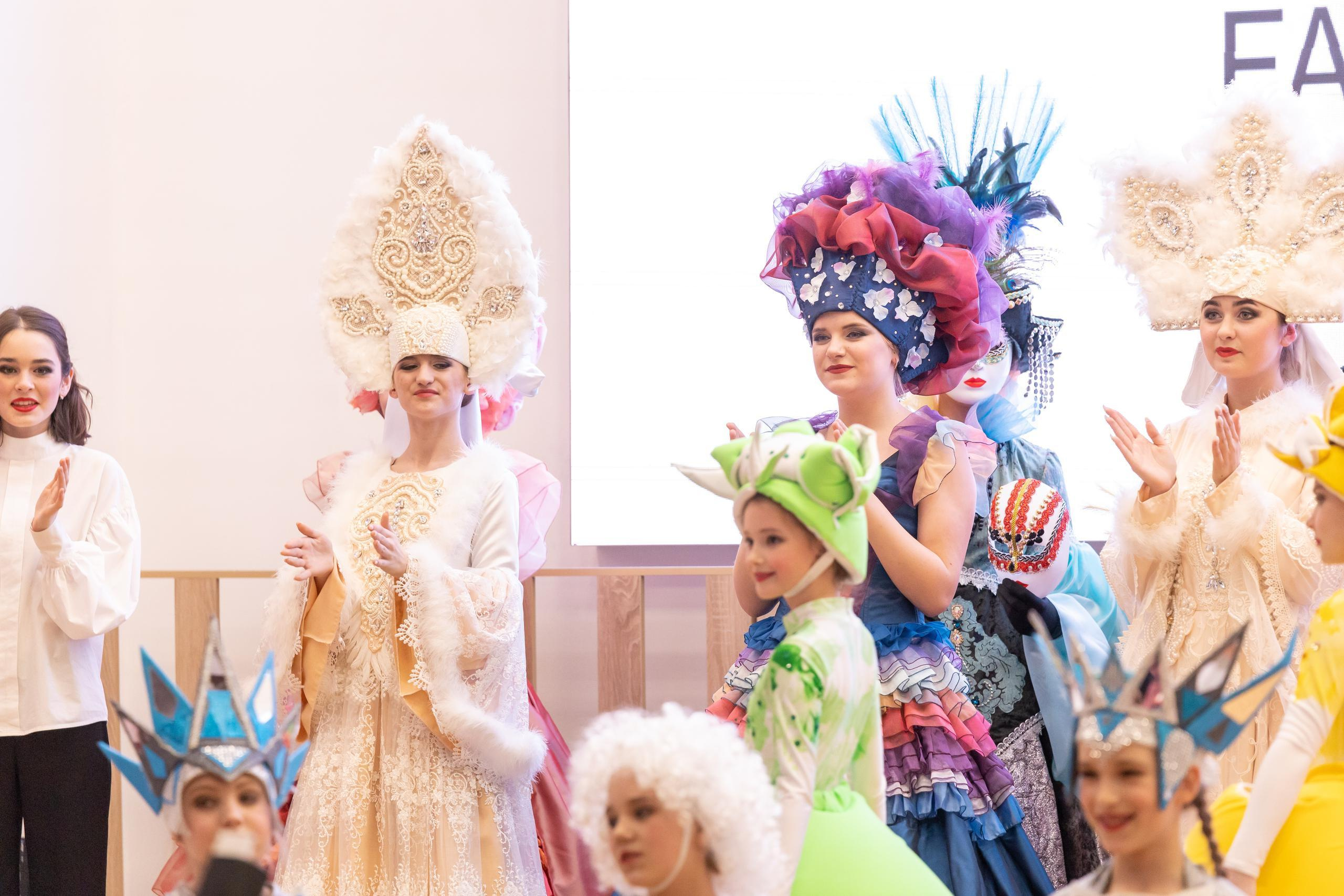 Репортаж 70-200 f2.8 Tamron g2. Показ театр моды «Стиль» («Style» город Тула). Фотограф в Туле Крупский АнДРей. Фотостудия «КАДР71» в Туле