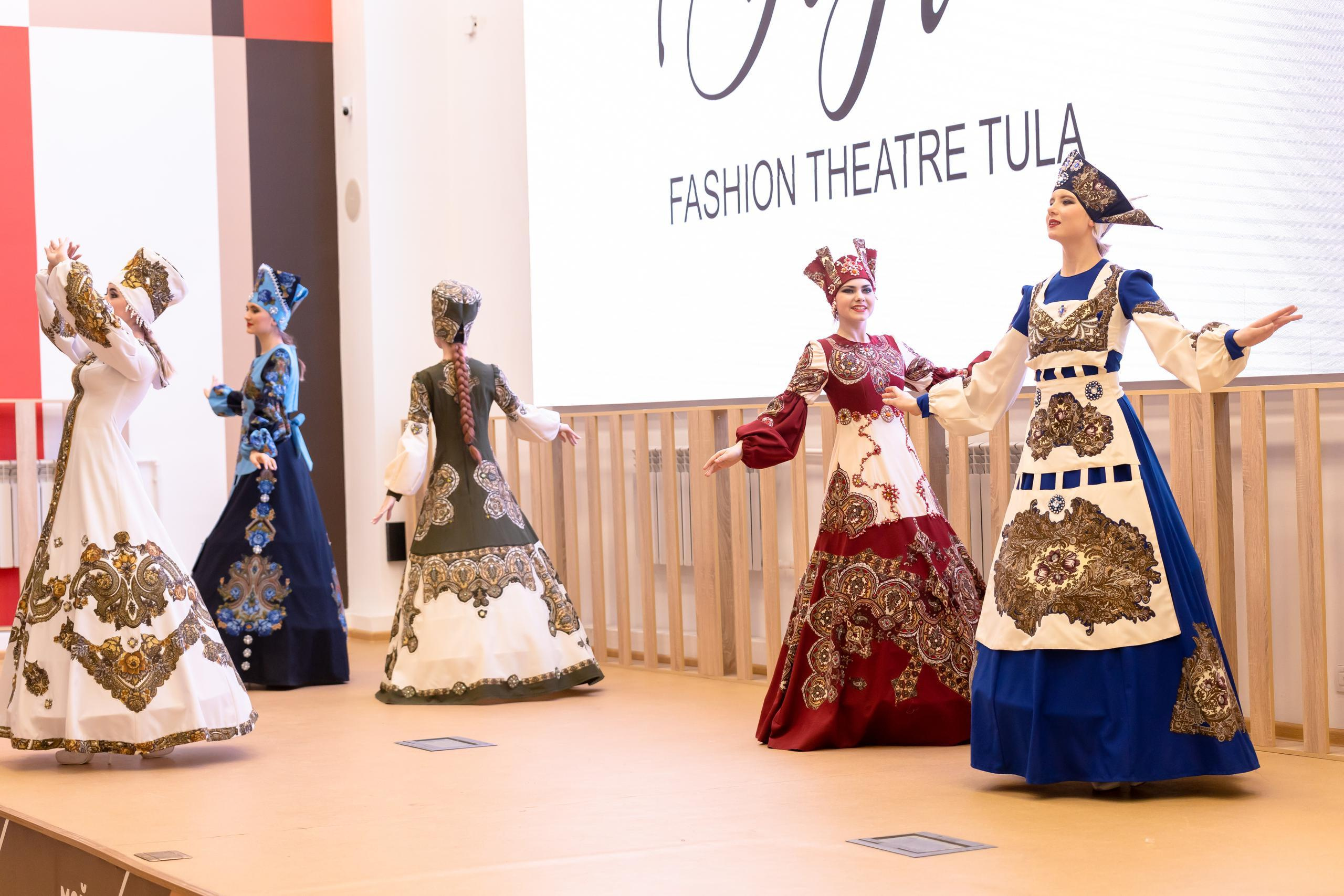 Репортаж 70-200 f2.8 Tamron g2. Показ театр моды «Стиль» («Style» город Тула). Фотограф в Туле Крупский АнДРей. Фотостудия «КАДР71» в Туле