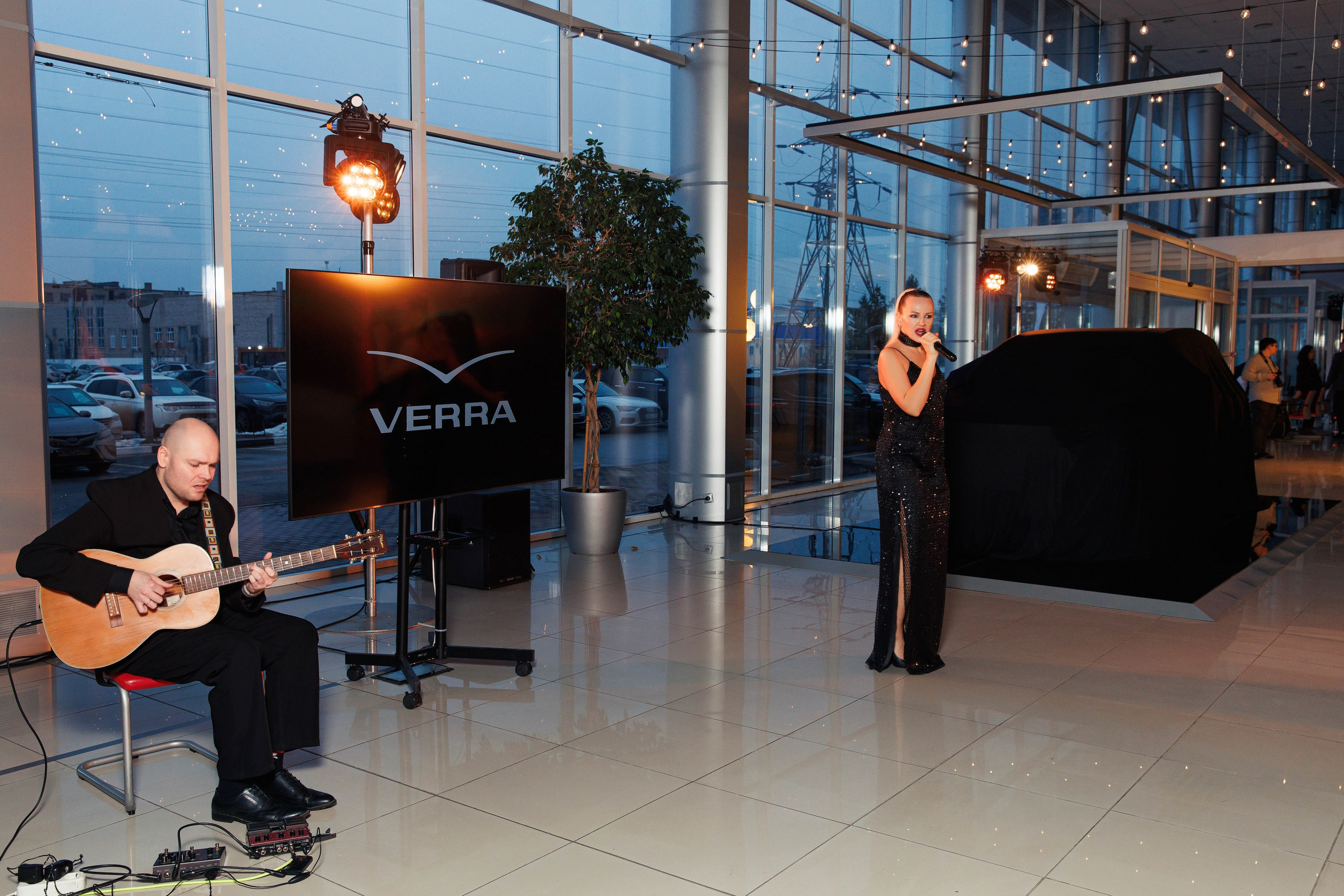 Презентация новой Toyota RAV4. Репортажный и свадебный фотограф в Уфе Павел Кожевников