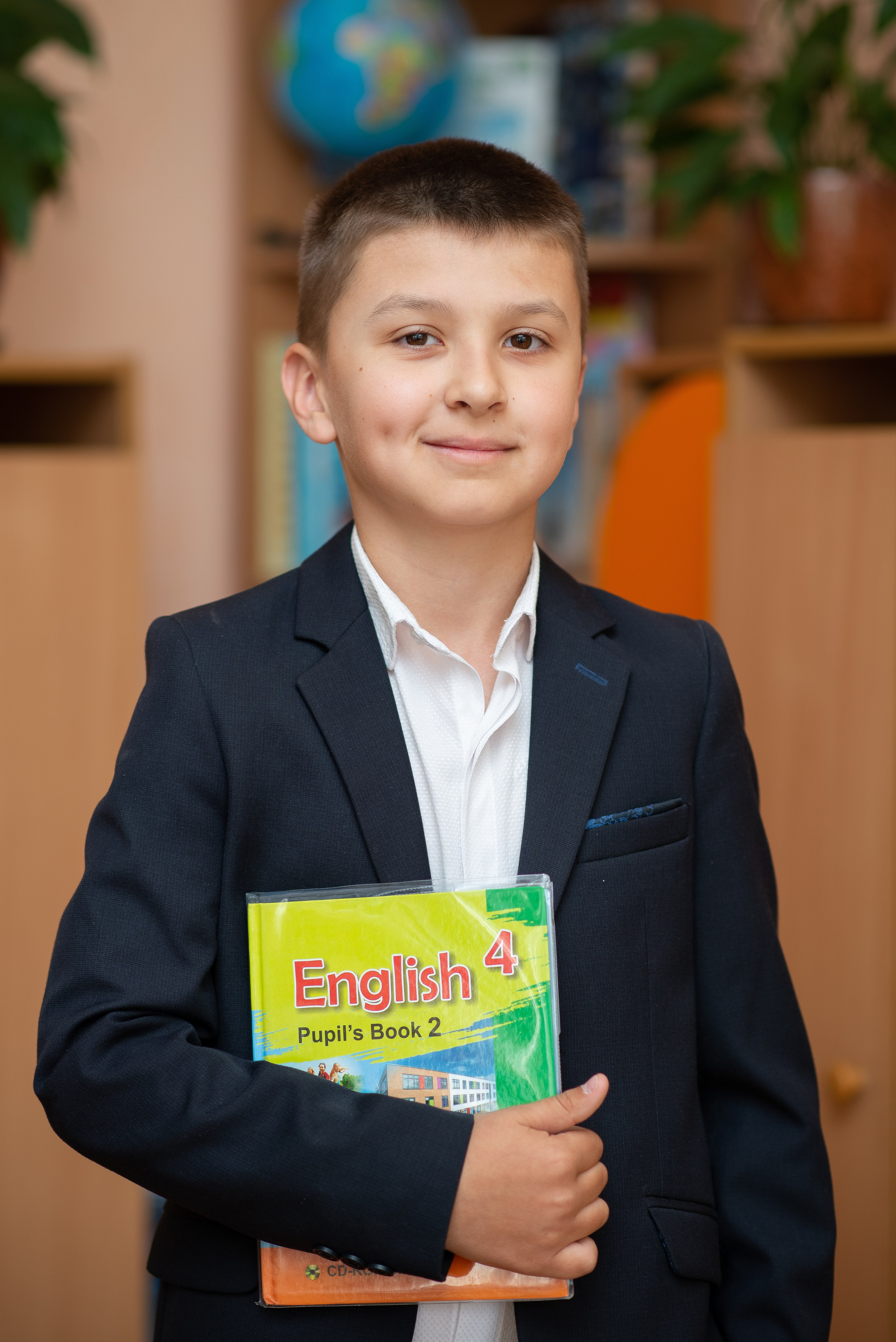 Выпускной 4 класс. Семейный фотограф на выписку из роддома и крещение Минск Настя Гришук