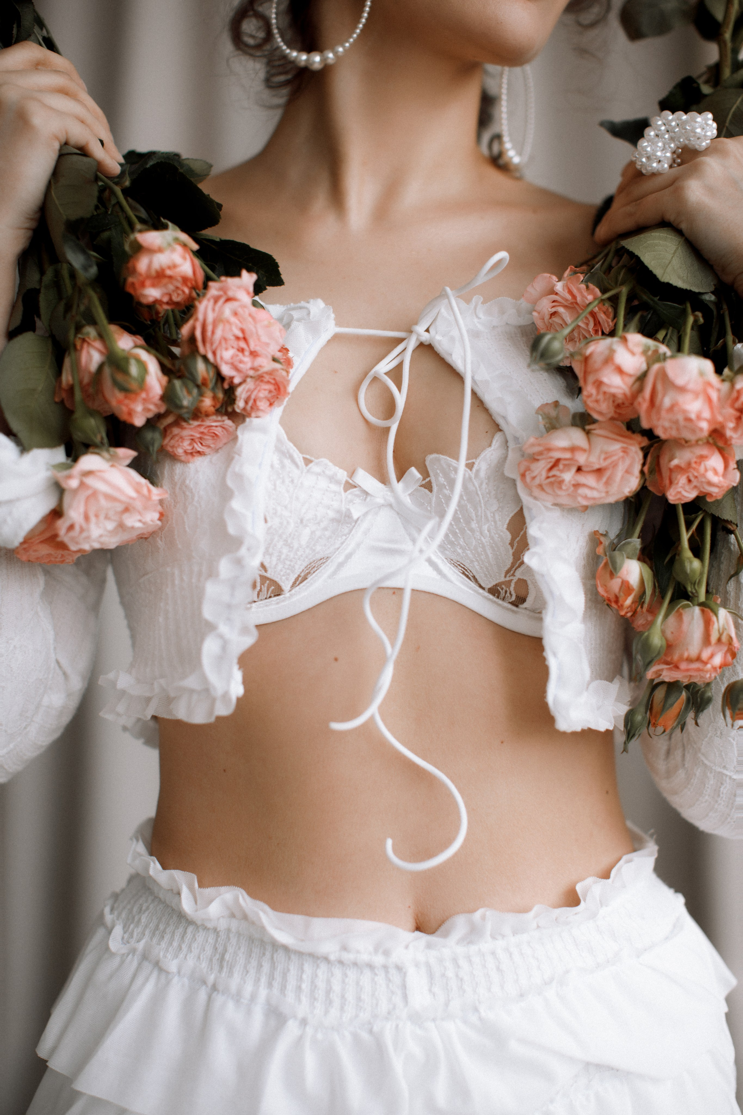 Валерия. Фотосессия с цветами+серия в ЧБ. Фотограф в Москве Ольга Сатони