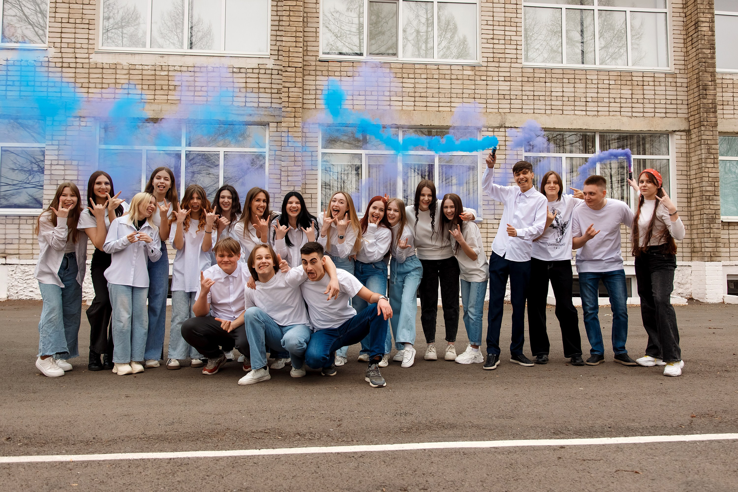 11 класс с. Барабаш. Фотограф Любовь Корниенко, Примоский край