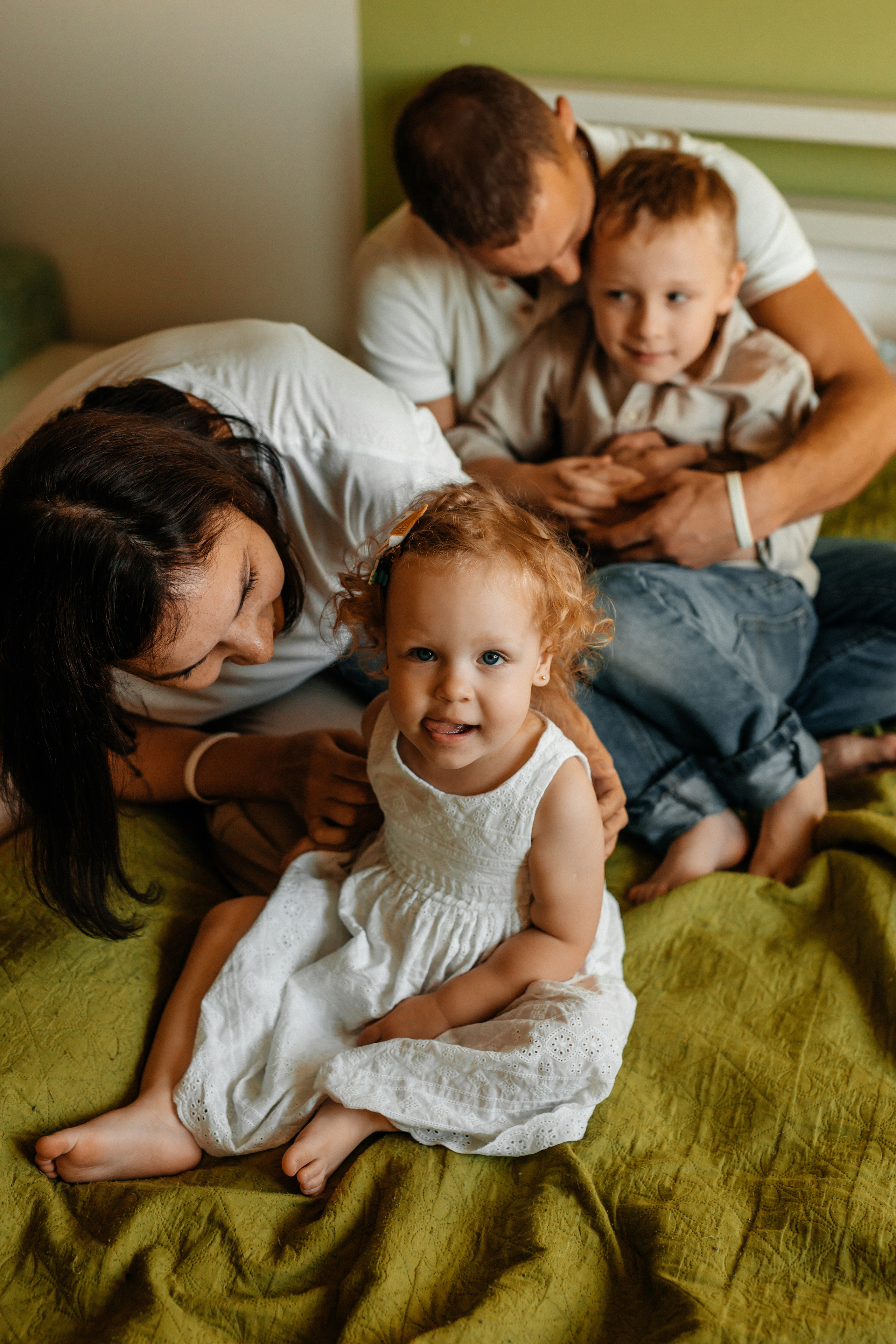 Лиза+Женя+Юля+Тёма. Семейный фотограф в Минске Саша Павлюк
