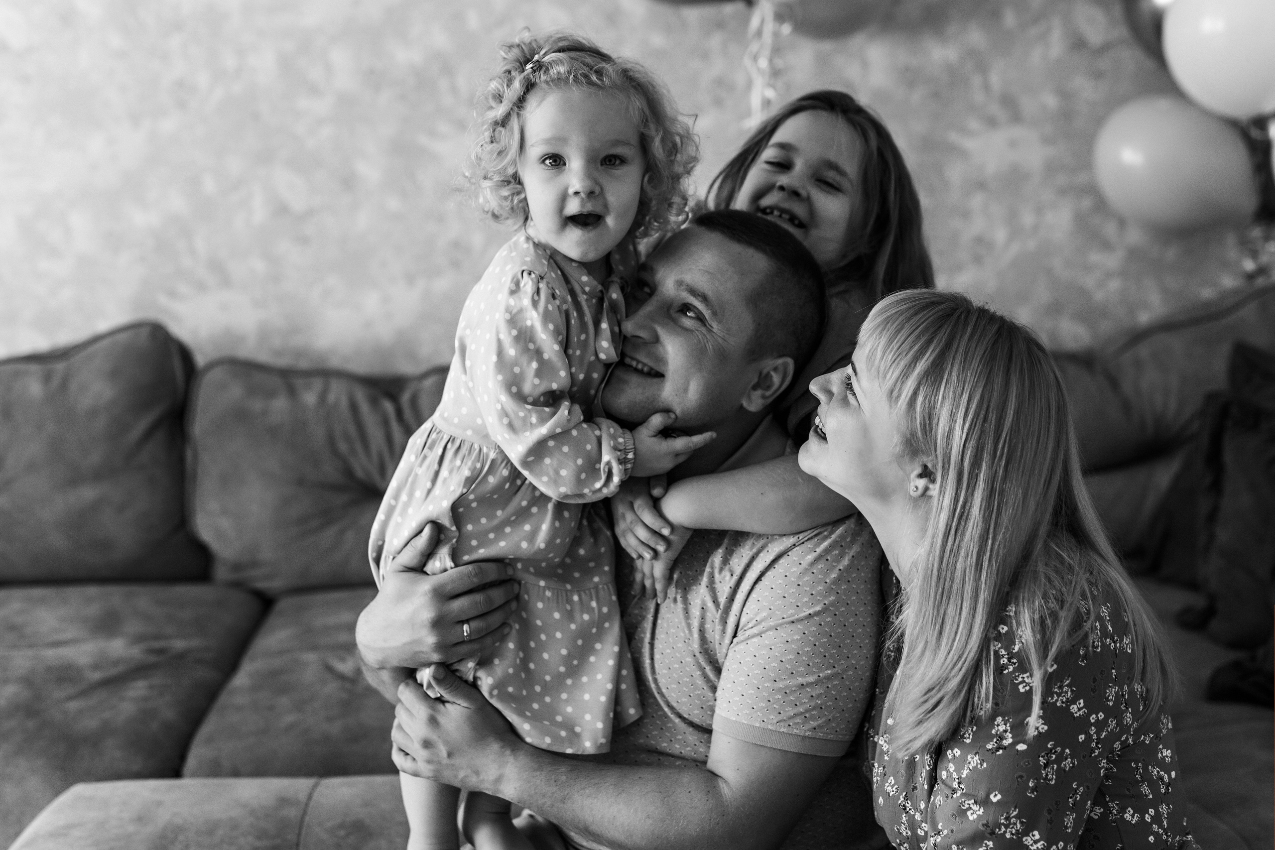 Настя+Денис=Варя и Соня. Семейный фотограф в Минске Саша Павлюк