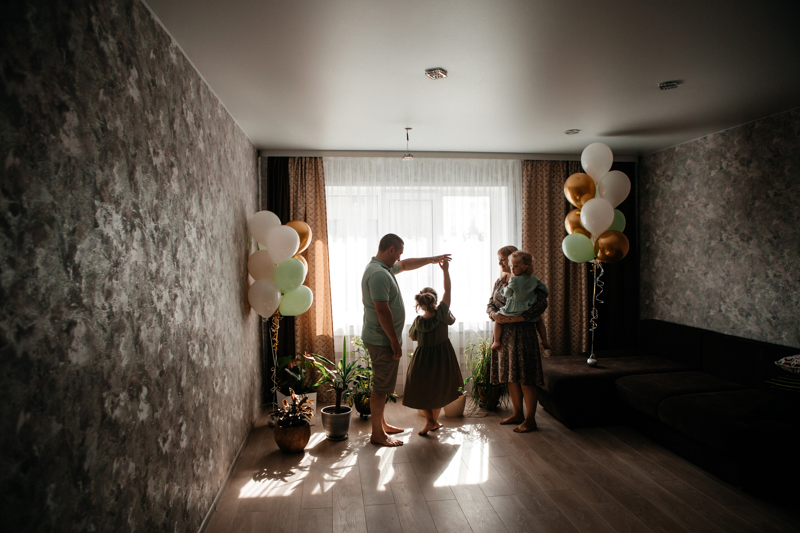 Настя+Денис=Варя и Соня. Семейный фотограф в Минске Саша Павлюк