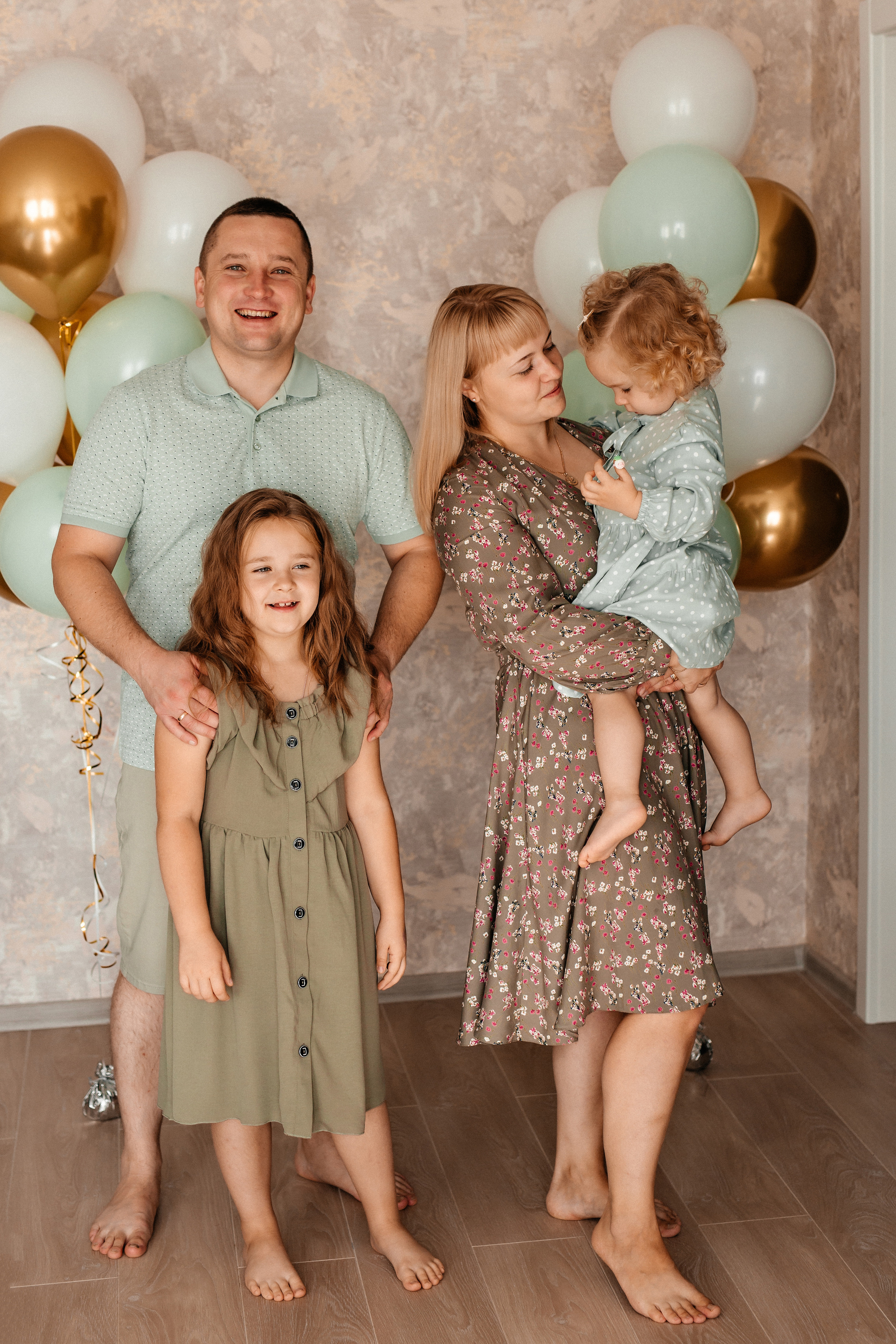 Настя+Денис=Варя и Соня. Семейный фотограф в Минске Саша Павлюк